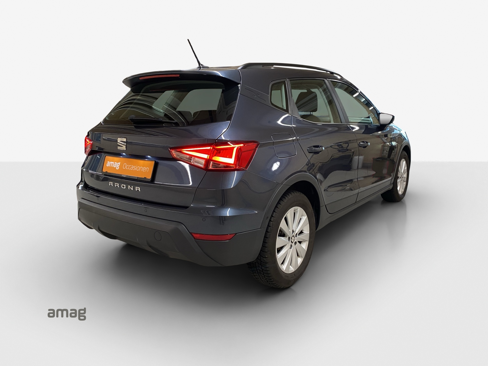 SEAT Arona 1.0 TSI Eco Style DSG-image-4