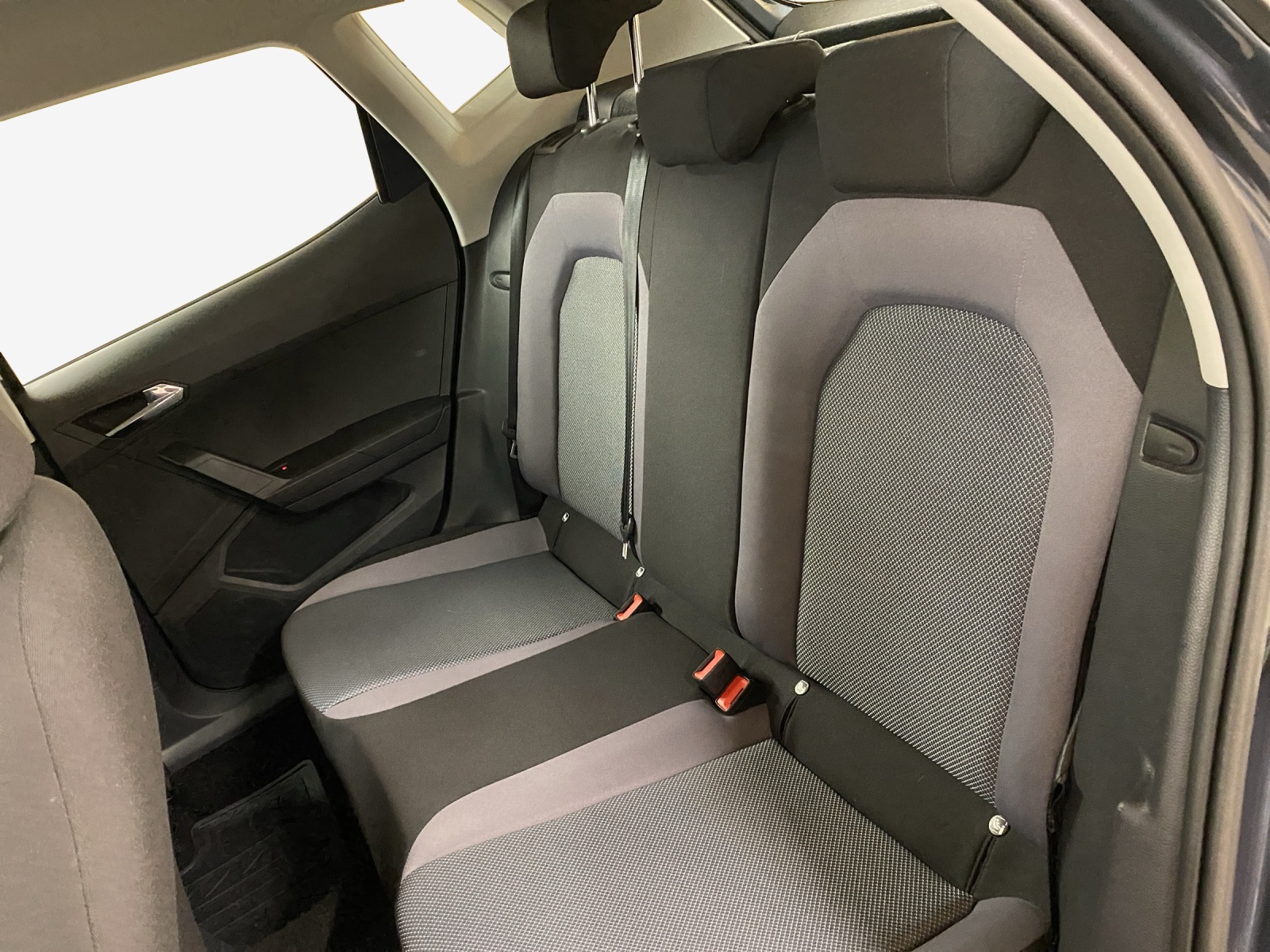 SEAT Arona 1.0 TSI Eco Style DSG-image-11