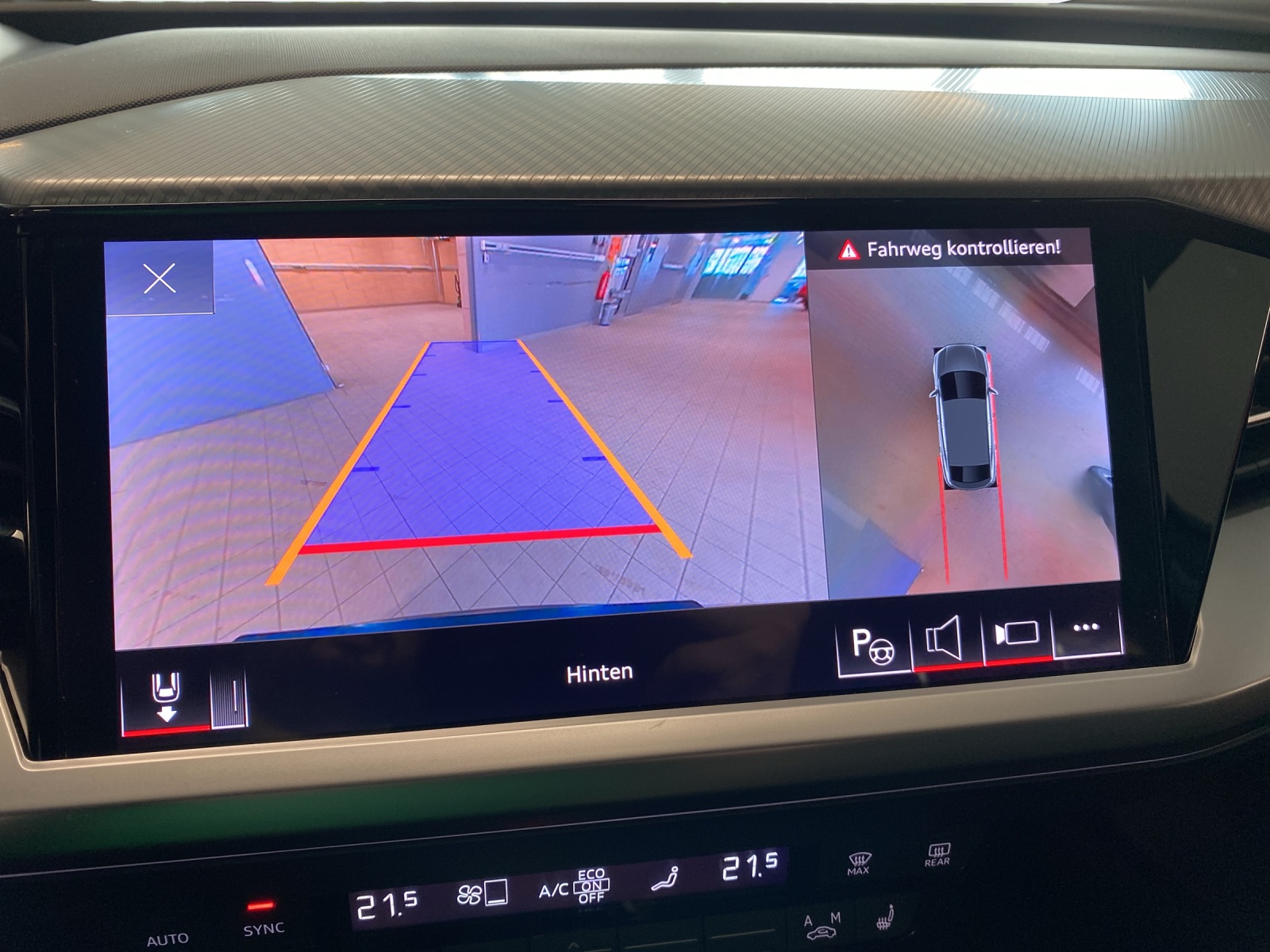 AUDI Q4 Sportback e-tron 40-image-16
