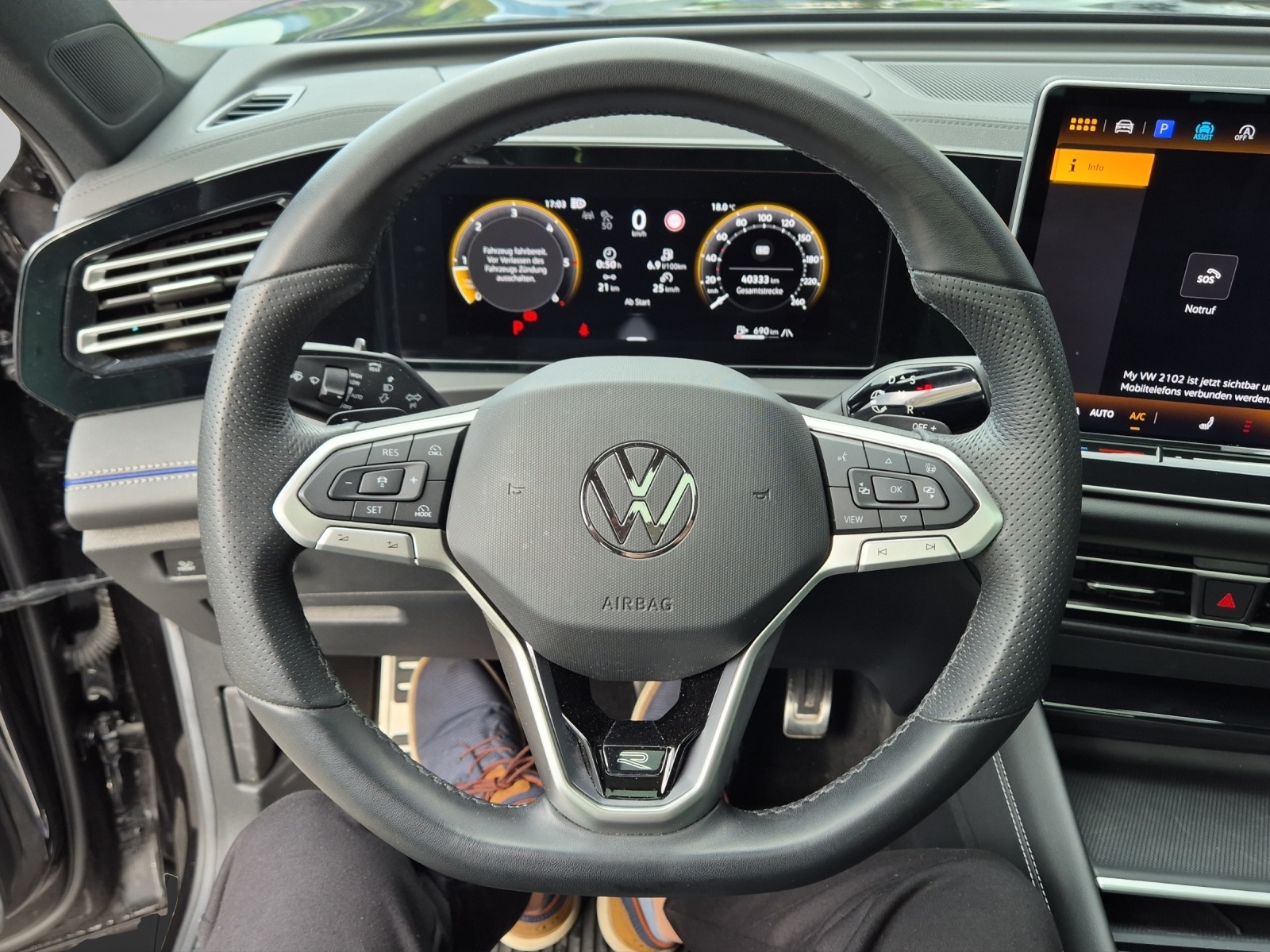 VW Tiguan 2.0 TDI SCR R-Line DSG 4motion-image-5