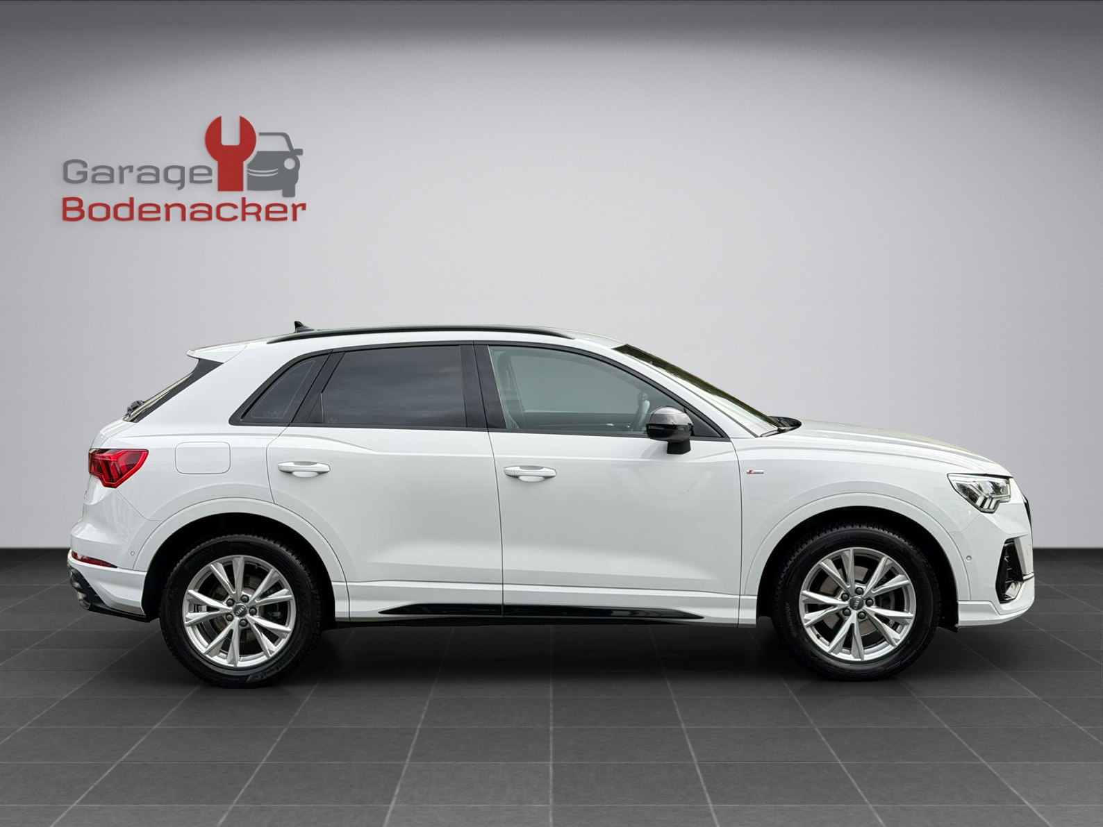 AUDI Q3 35 TDI S line quattro S-tronic * S Line Sport Paket *-image-5