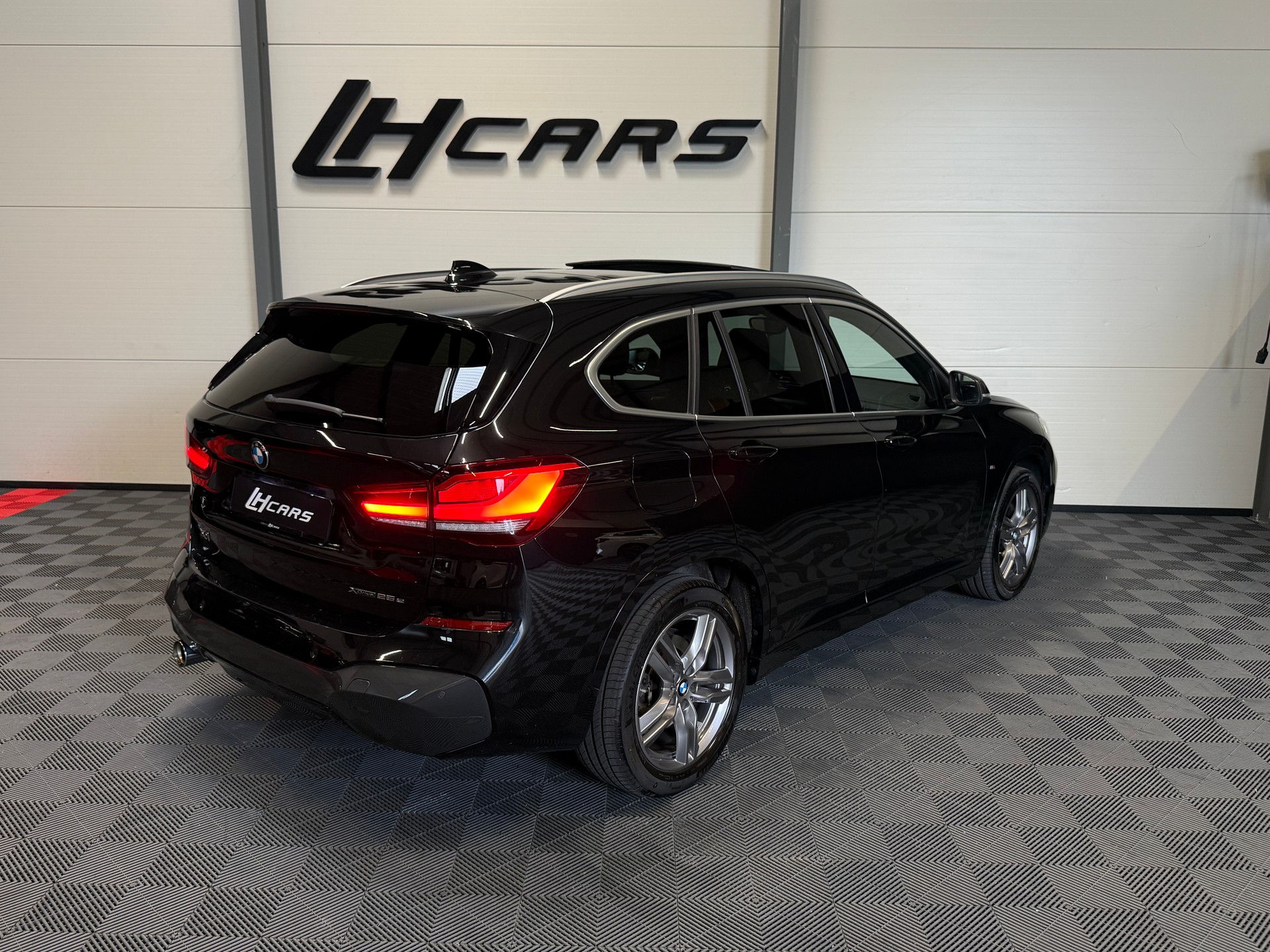 BMW X1 25e xDrive M-Sport-image-3