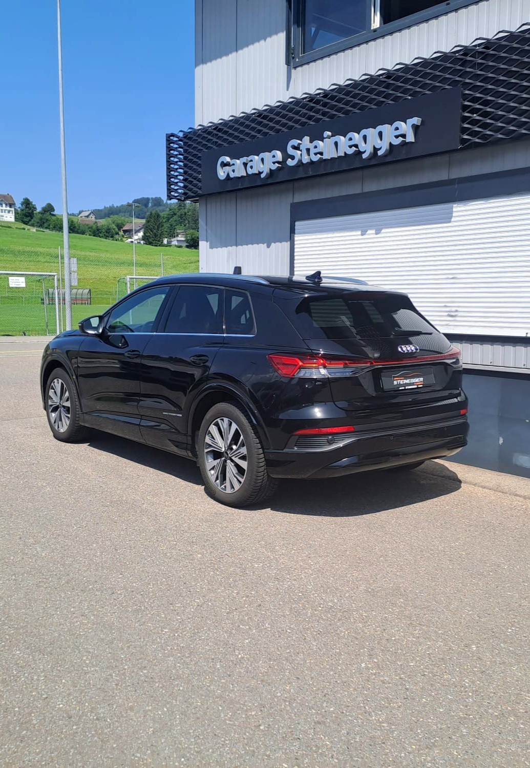 AUDI Q4 e-tron 50 quattro-image-7