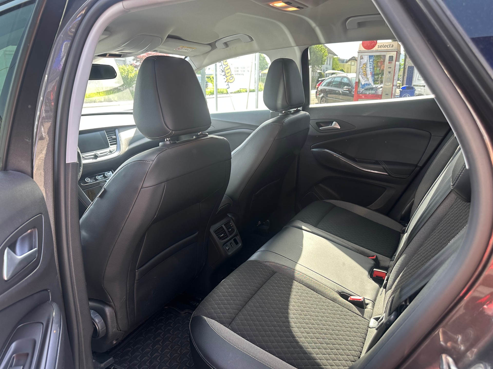 OPEL Grandland X 1.2i TP 120 Years Edition Automatik-image-9