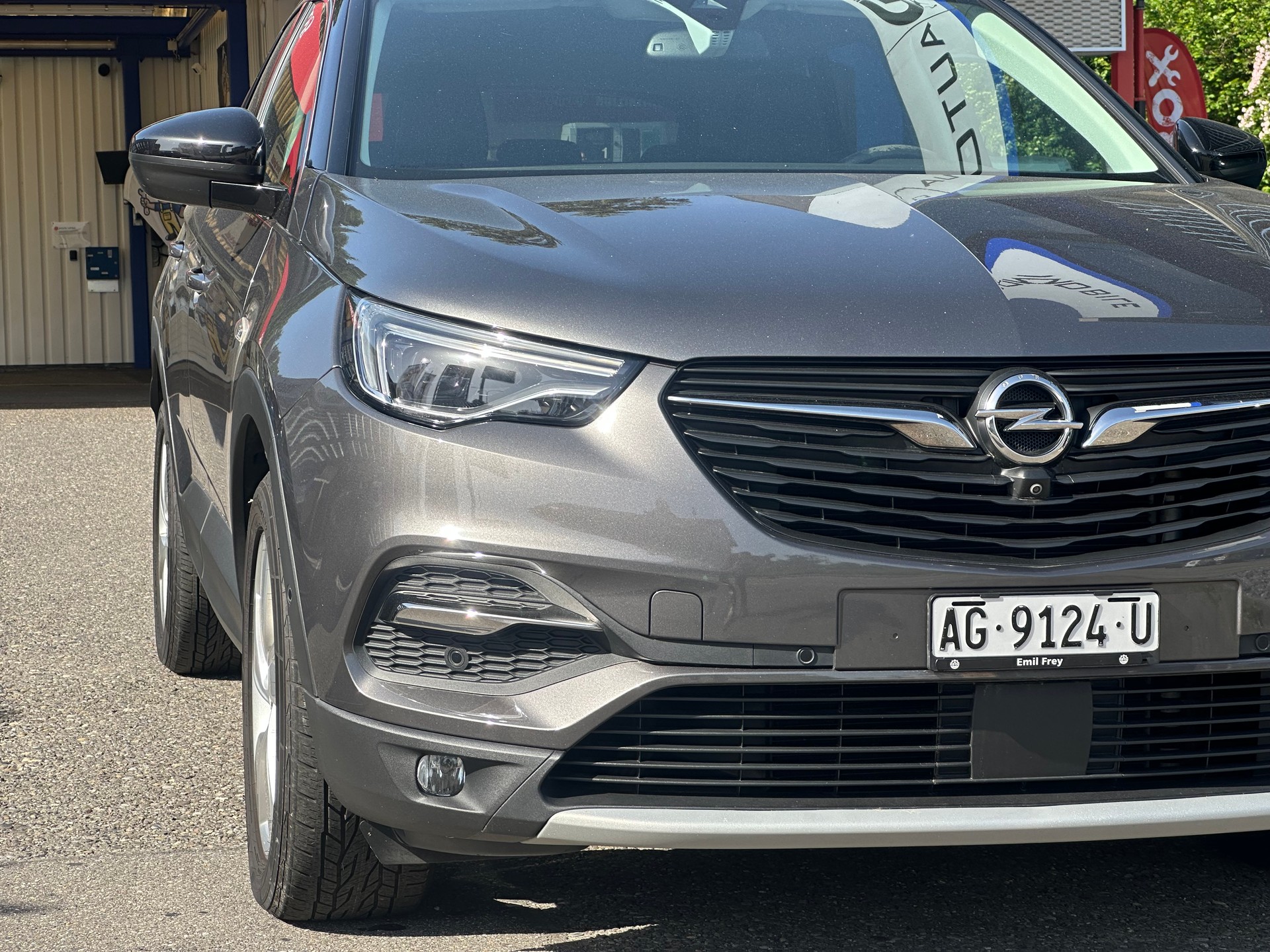 OPEL Grandland X 1.2i TP 120 Years Edition Automatik-image-3
