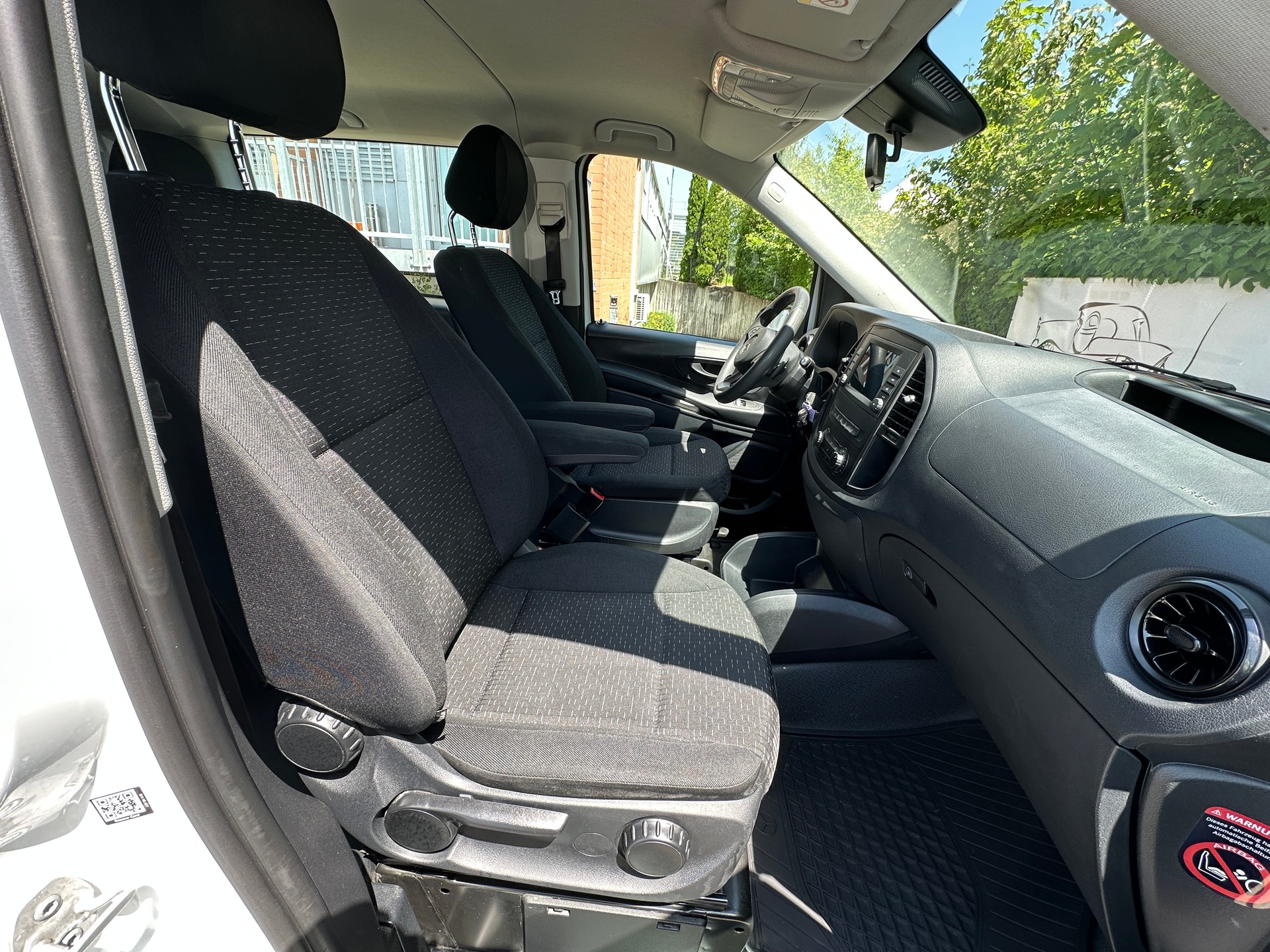 MERCEDES-BENZ Vito 114 CDI Mixto 9G-Tronic-image-10