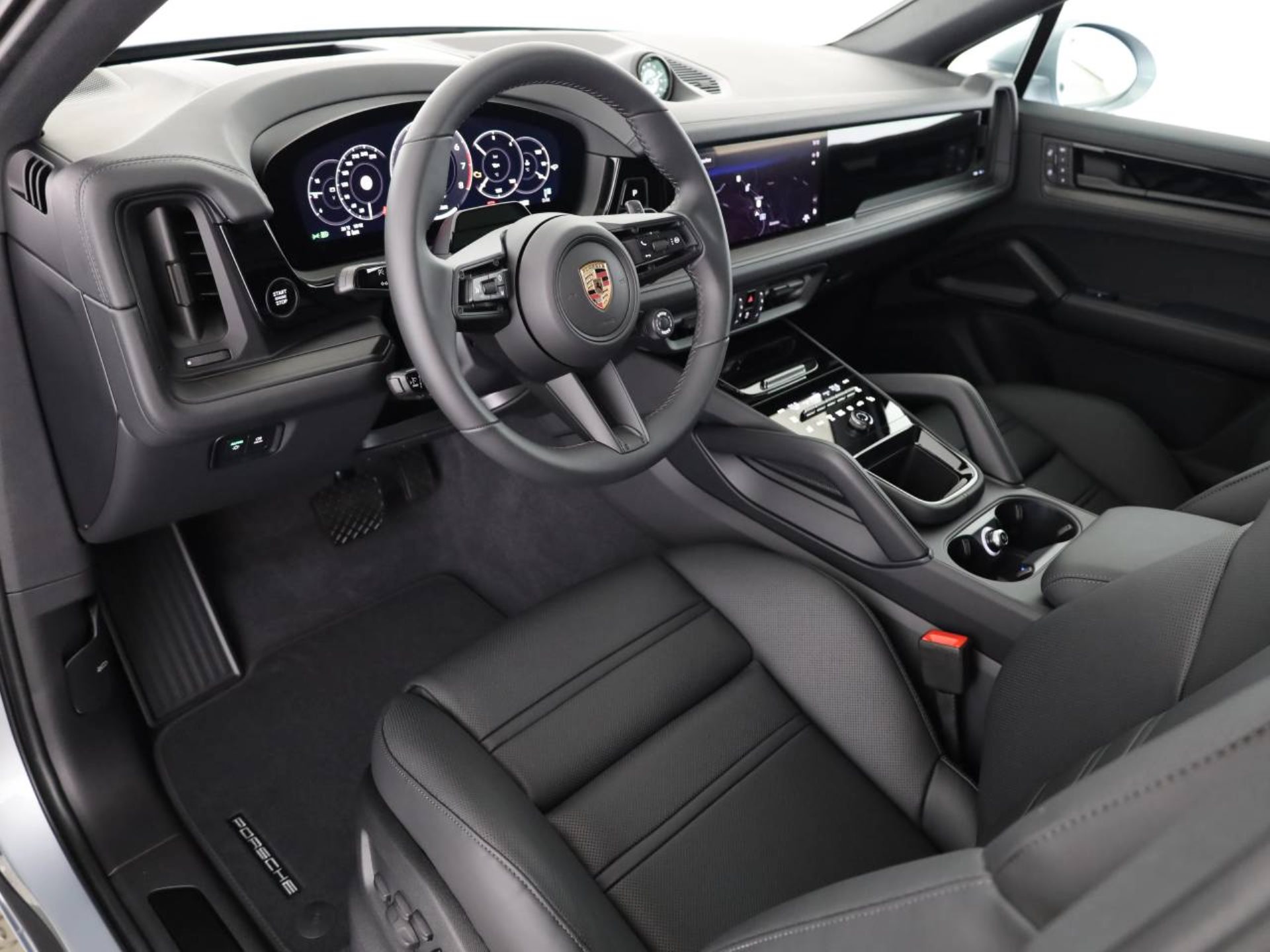 PORSCHE Cayenne E-Hybrid Coupé Black Edition-image-3