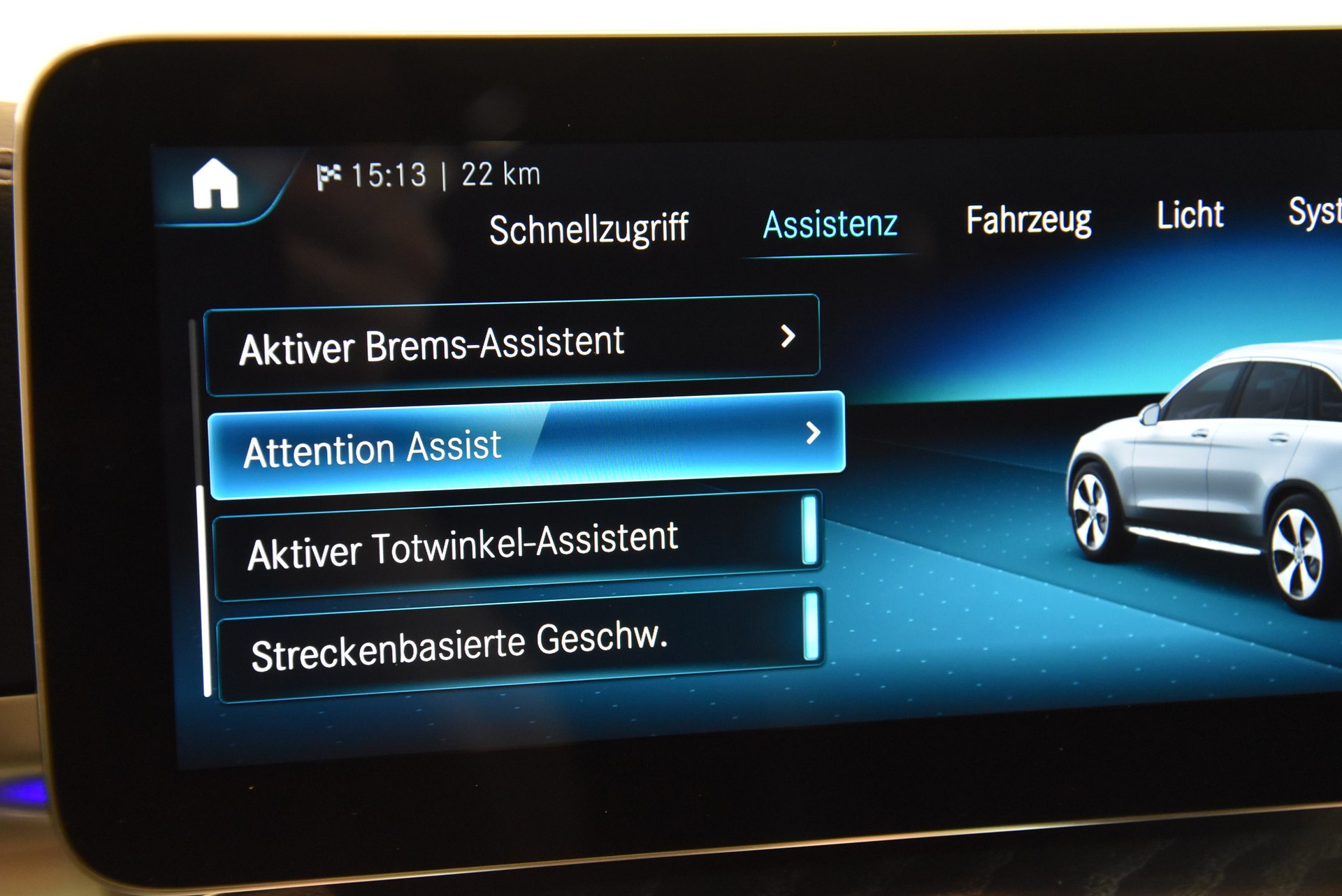 MERCEDES-BENZ GLC 300 e 4Matic 9G-Tronic-image-11