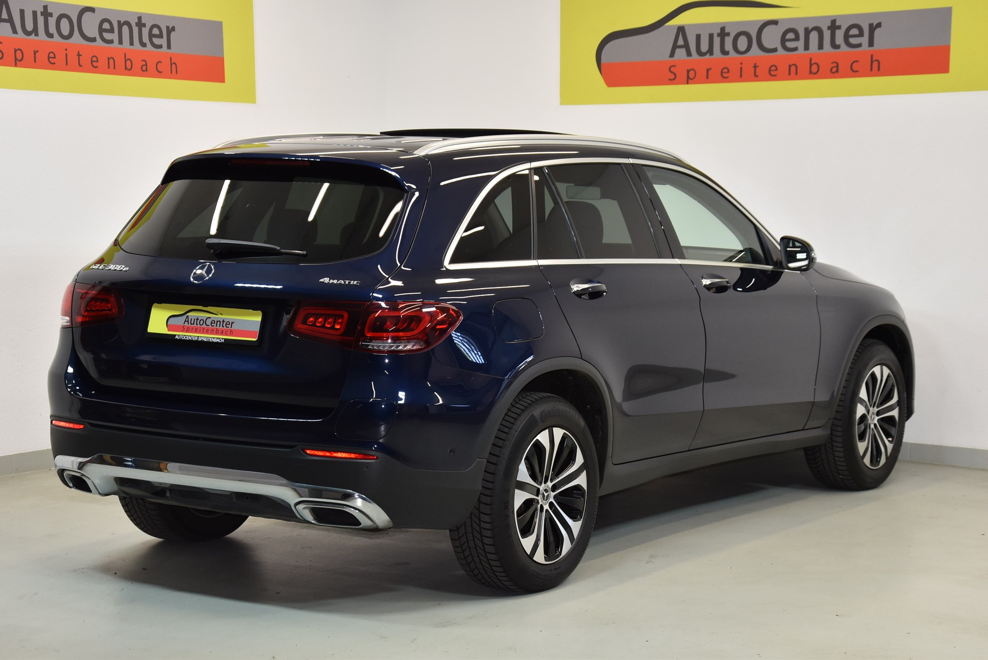 MERCEDES-BENZ GLC 300 e 4Matic 9G-Tronic-image-12