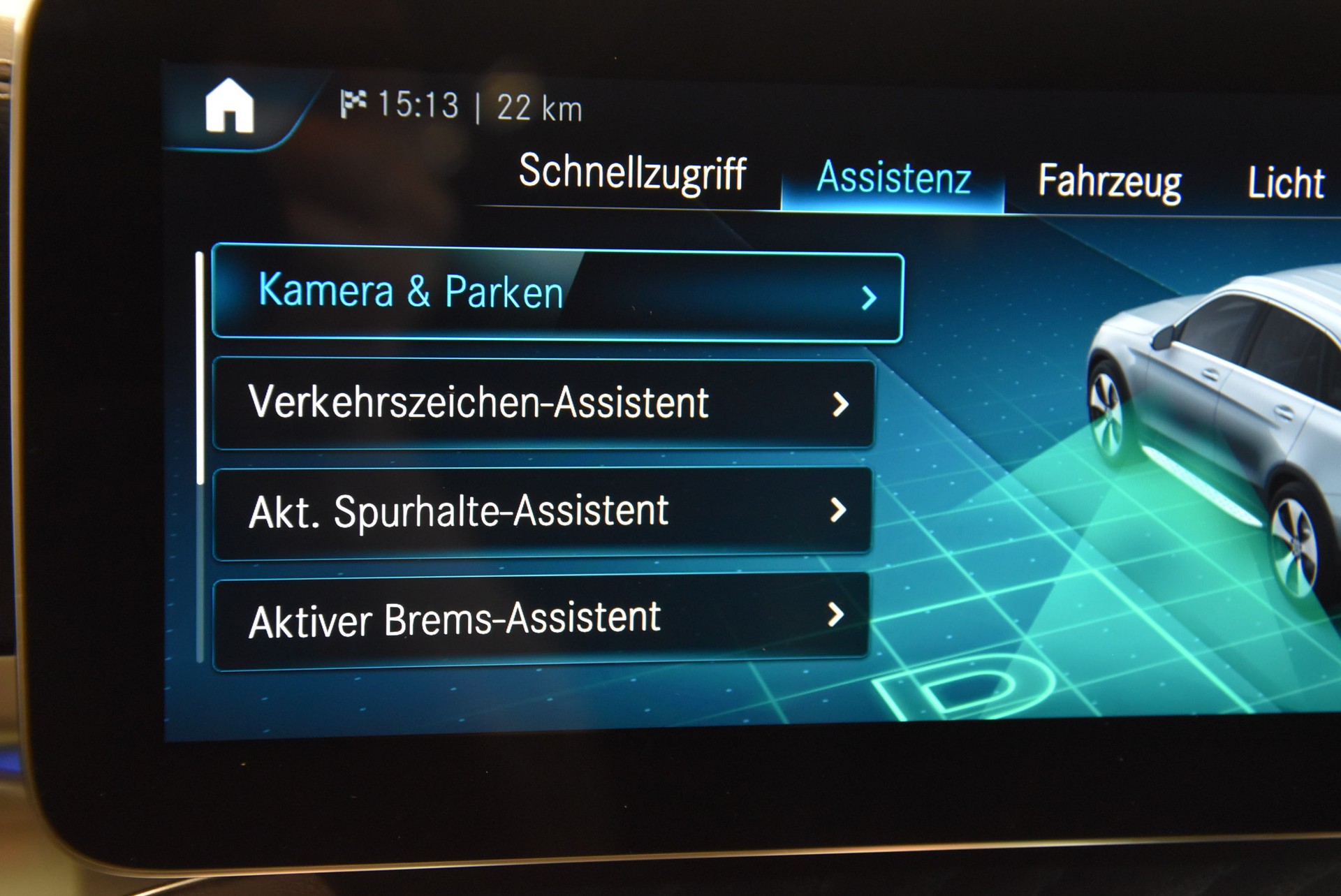 MERCEDES-BENZ GLC 300 e 4Matic 9G-Tronic-image-10