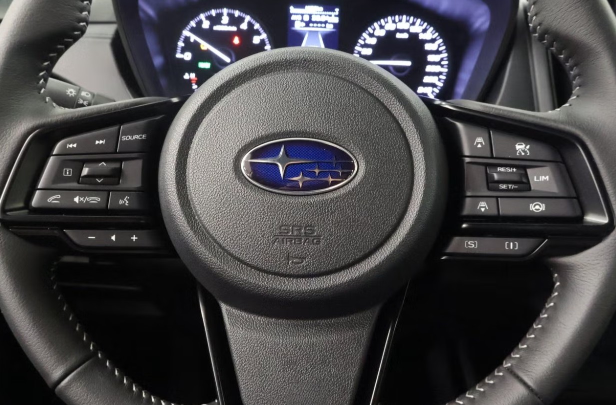 SUBARU Forester 2.0i e-Boxer Advantage Lineartronic-image-10