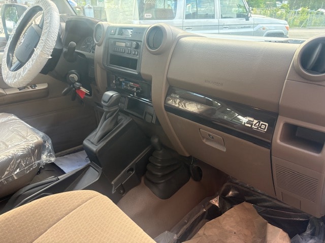 TOYOTA GRJ 78 Buschtaxi-image-6