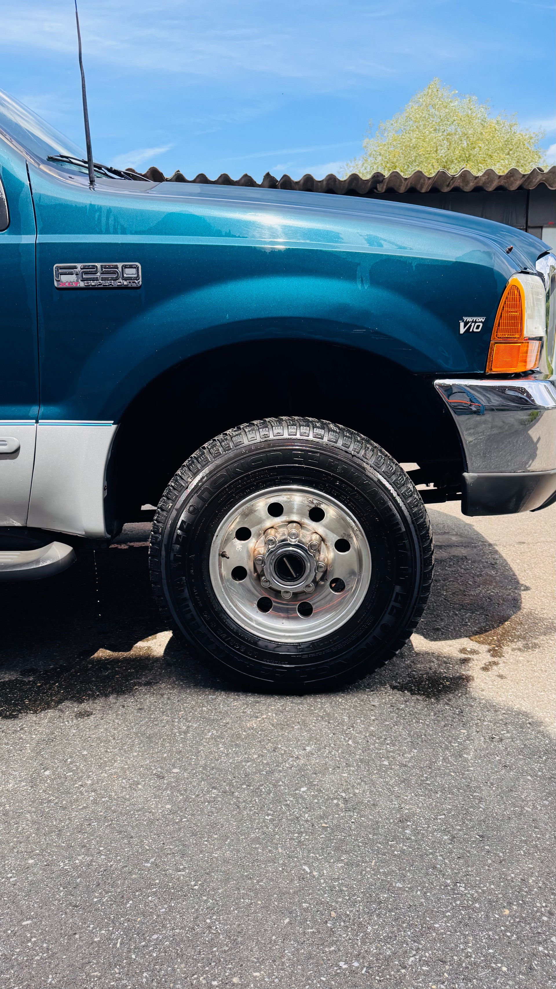 FORD F250 XLT-image-5