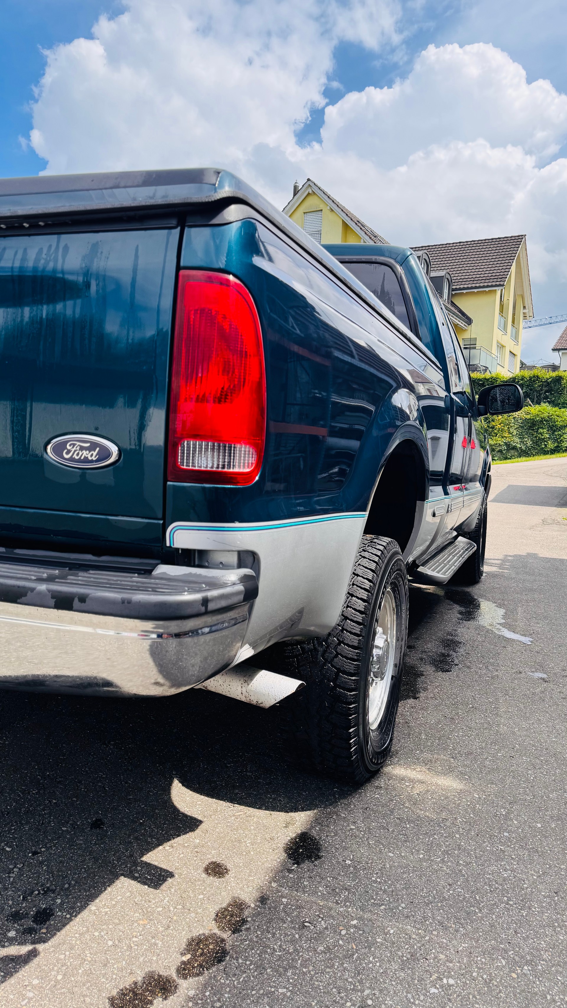 FORD F250 XLT-image-3