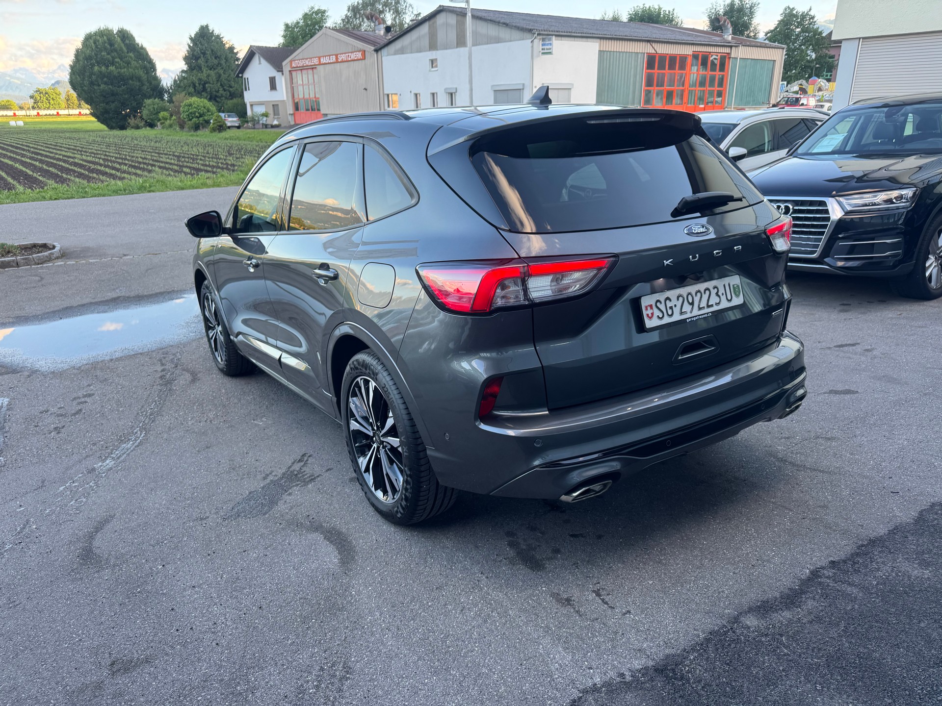 FORD Kuga 2.5 FHEV ST-Line X 4WD-image-5