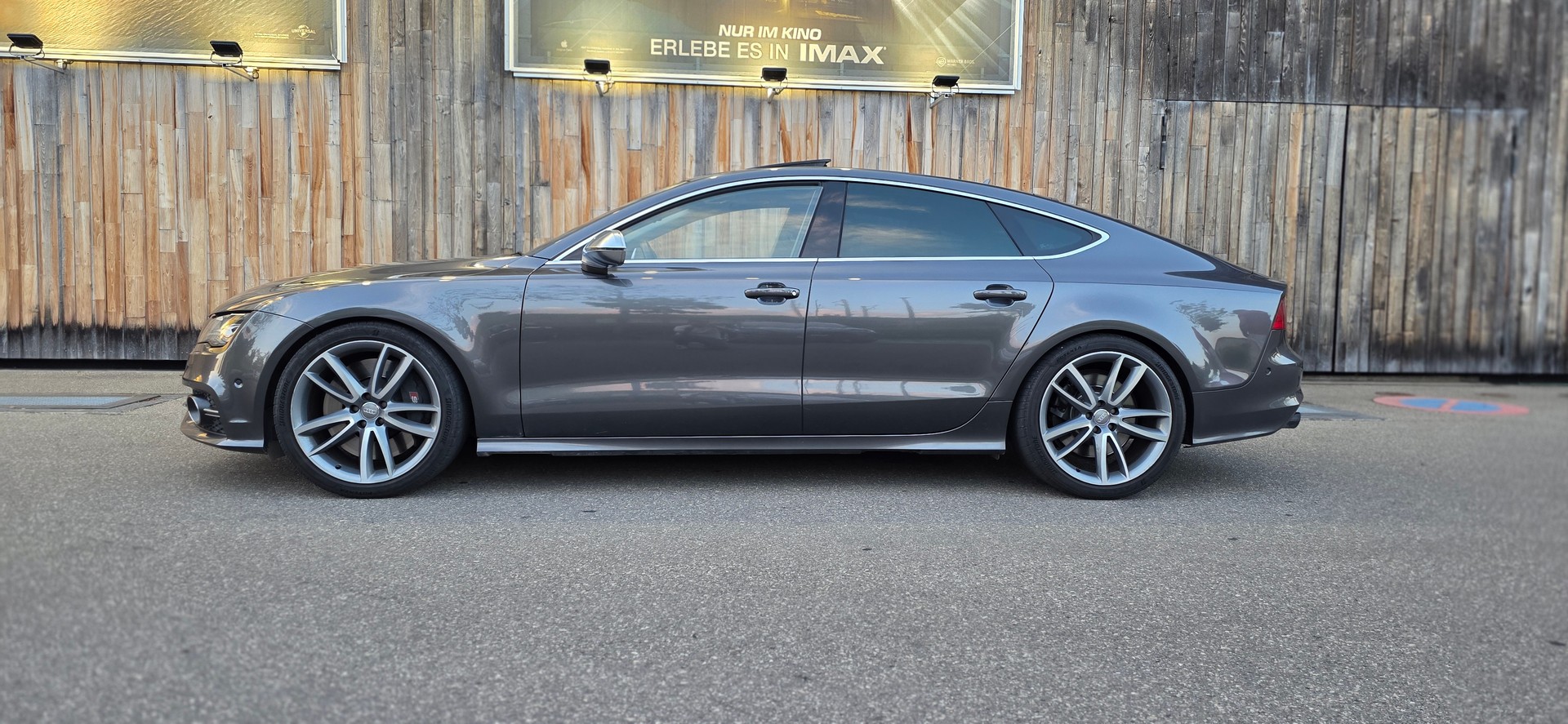 AUDI 4.0 V8 TFSI quattro S-Tronic-image-4