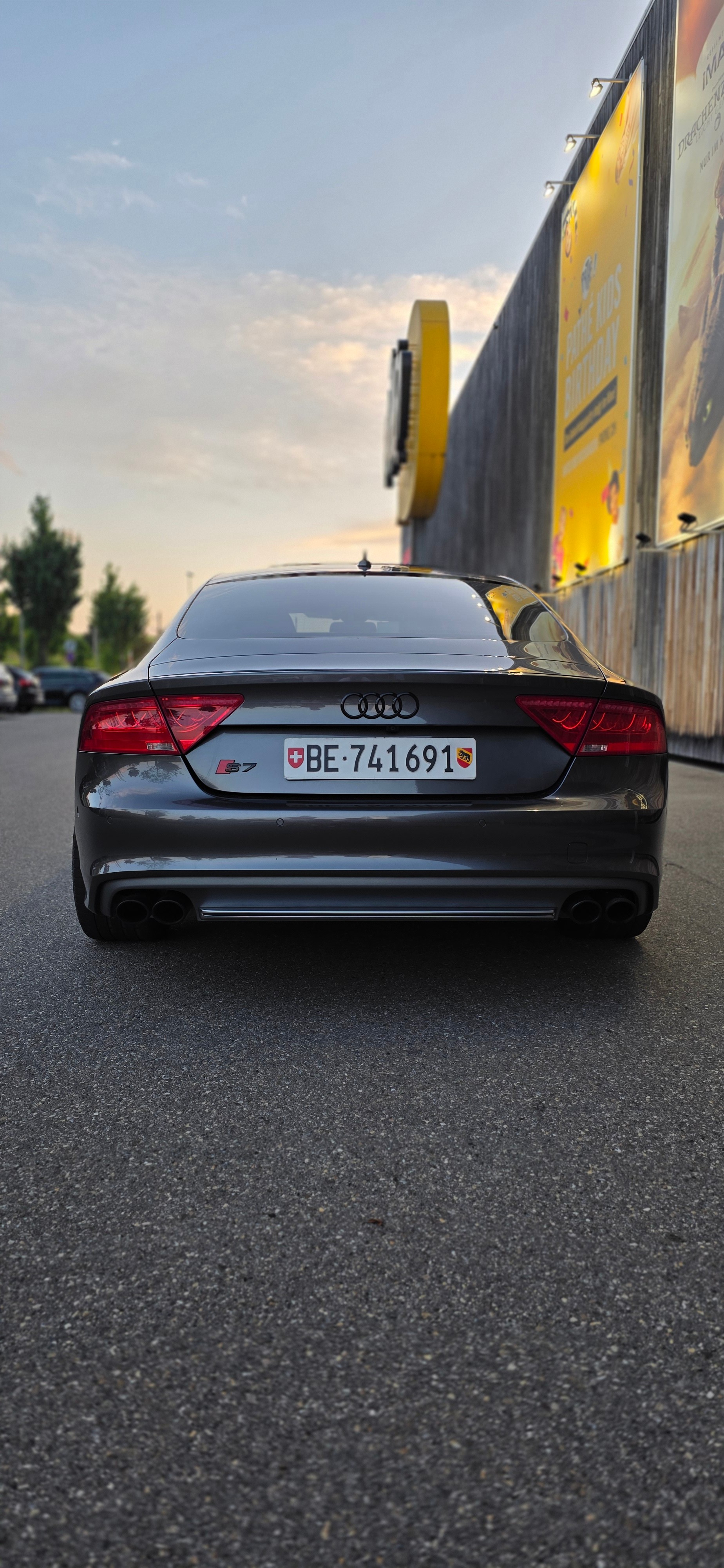 AUDI 4.0 V8 TFSI quattro S-Tronic-image-1