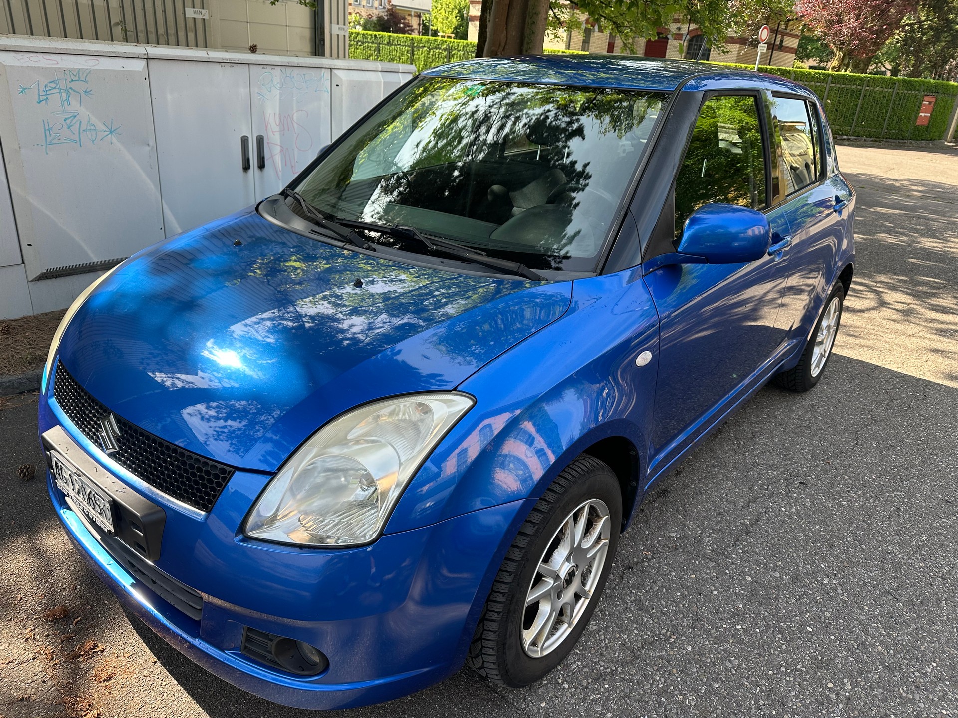 SUZUKI Swift 1.3i 16V GL Top 4x4-image-1