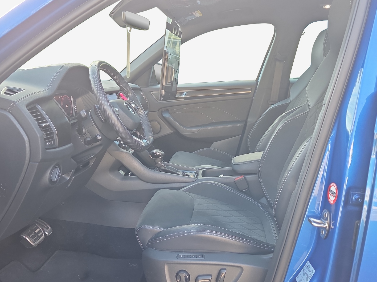SKODA Kodiaq 2.0 TSI 4x4 SportLine-image-7