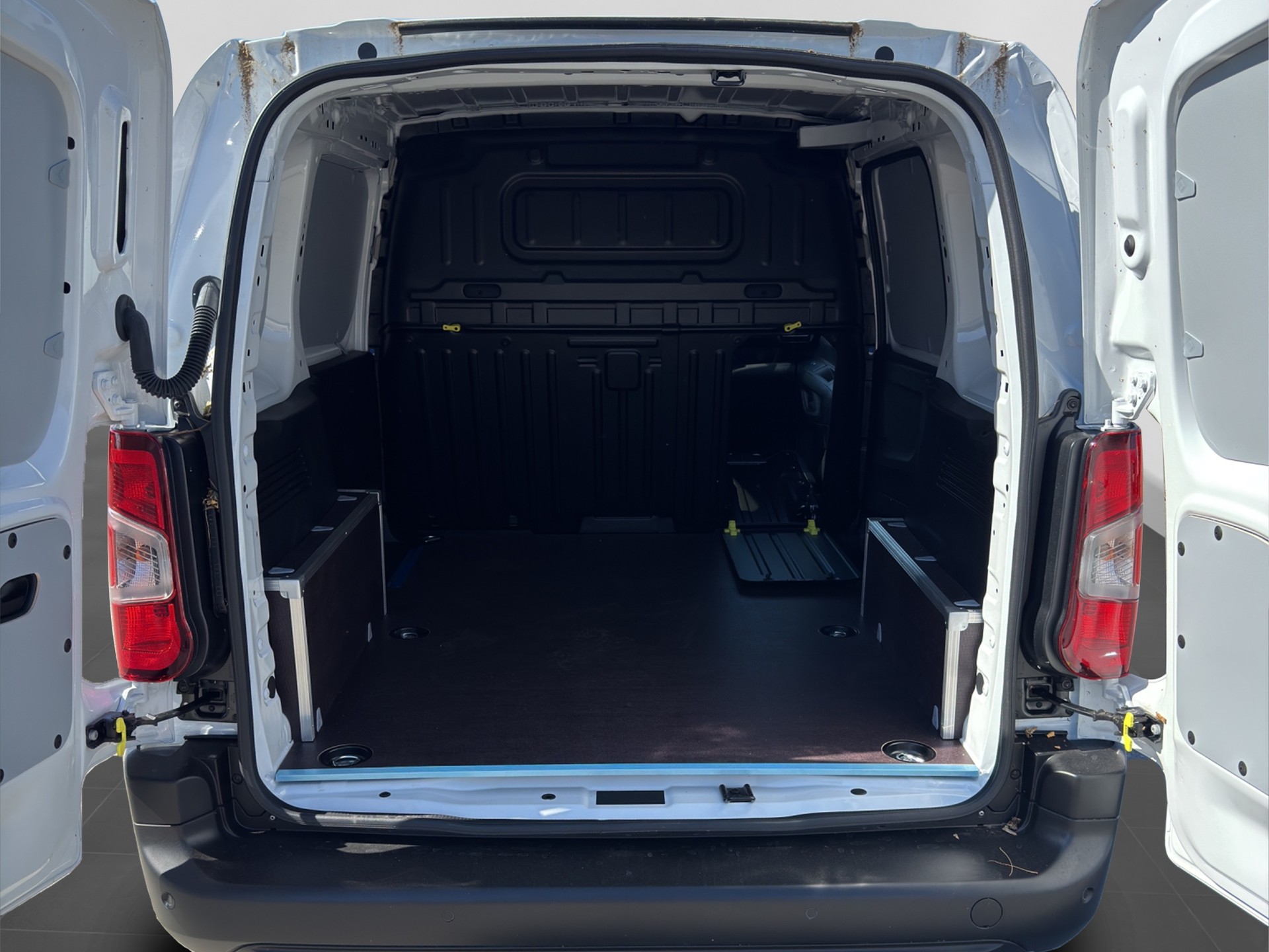 FIAT DOBLO-image-5