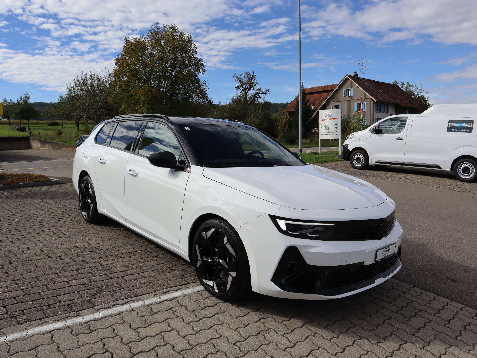 OPEL Astra Sports Tourer 1.6 T PHEV 225 GSe-image-3