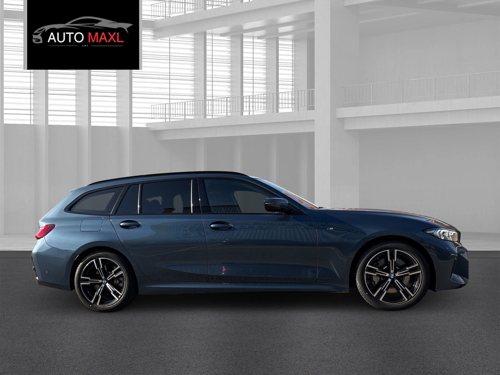 BMW 330i Touring xDrive SAG M Sport-image-5