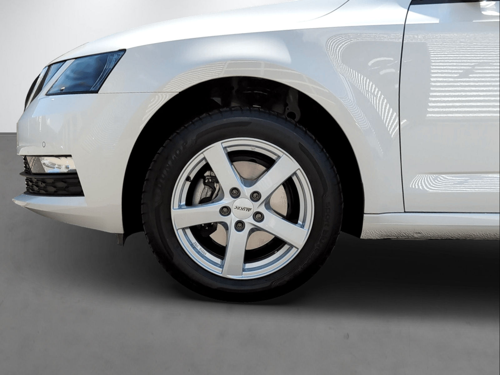 SKODA Octavia Combi 2.0 TDI 150 Ambition DSG-image-3