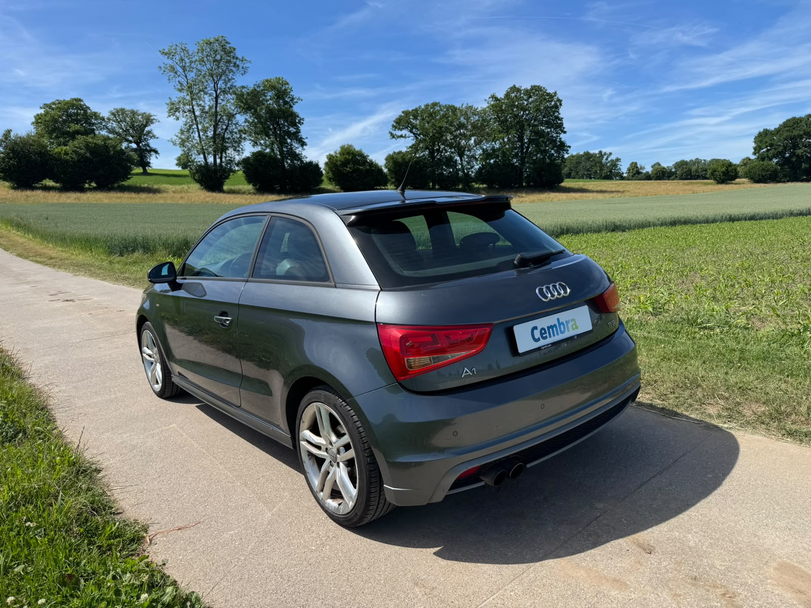 AUDI A1 Sport 1.4 TFSI Ambition S-tronic-image-4