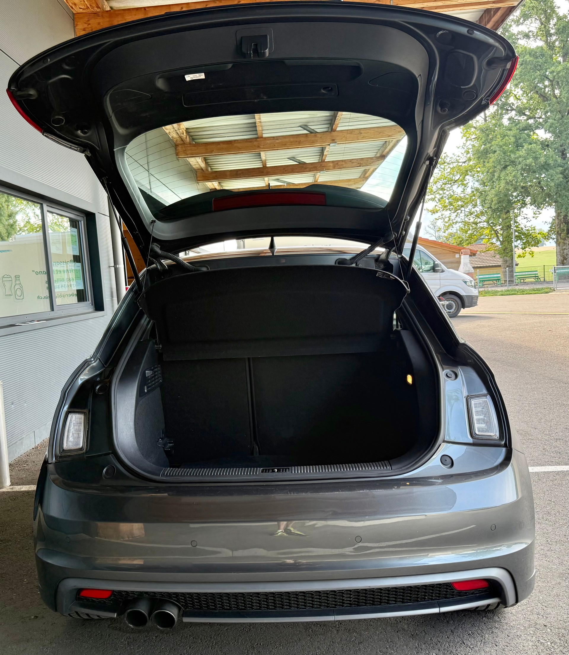 AUDI A1 Sport 1.4 TFSI Ambition S-tronic-image-8