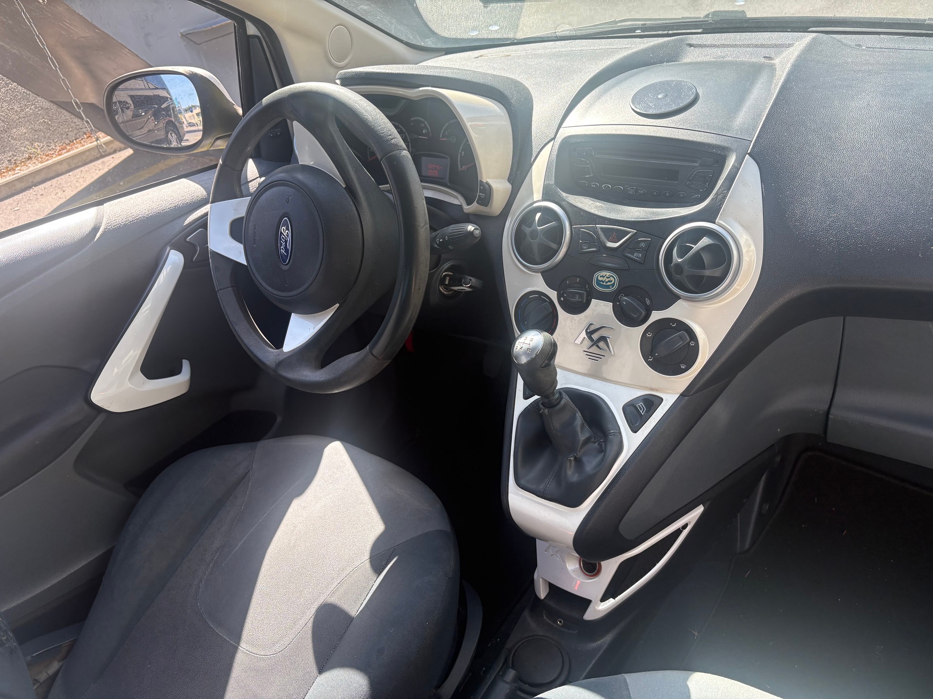 FORD KA 1.25 Titanium+-image-6