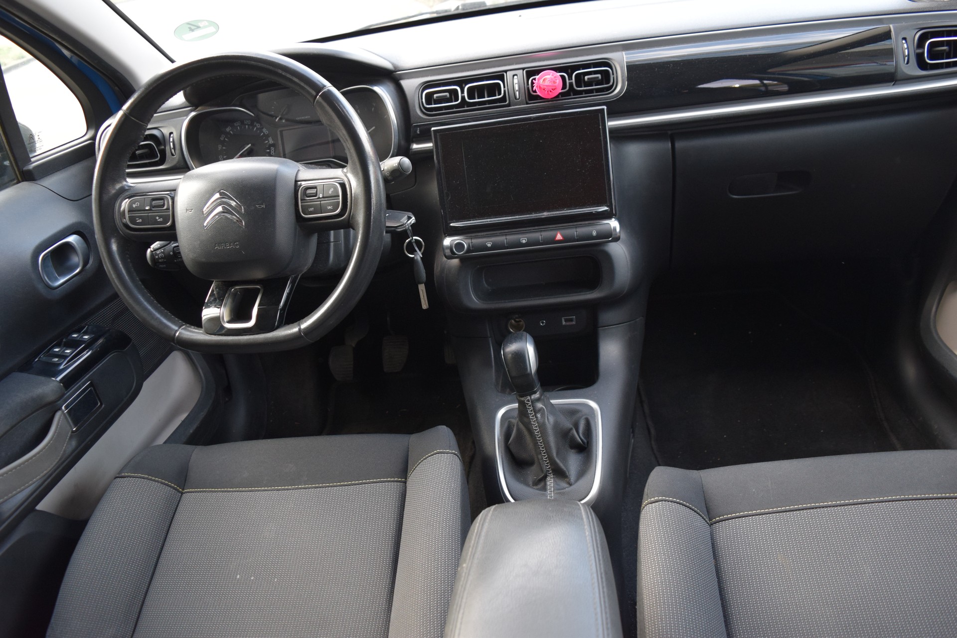 CITROEN C3 1.2i PureTech Shine-image-11