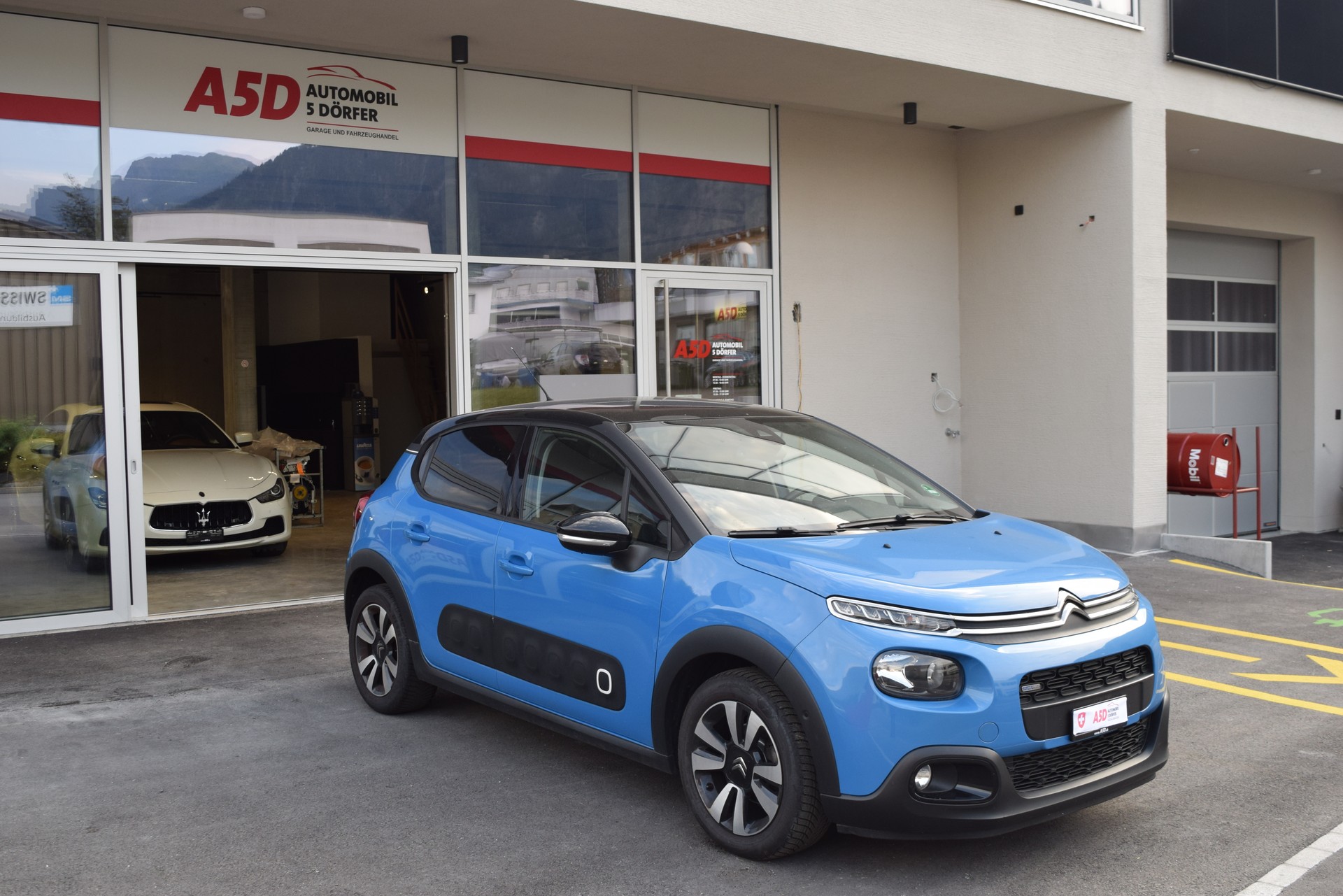 CITROEN C3 1.2i PureTech Shine-showroom-element-2