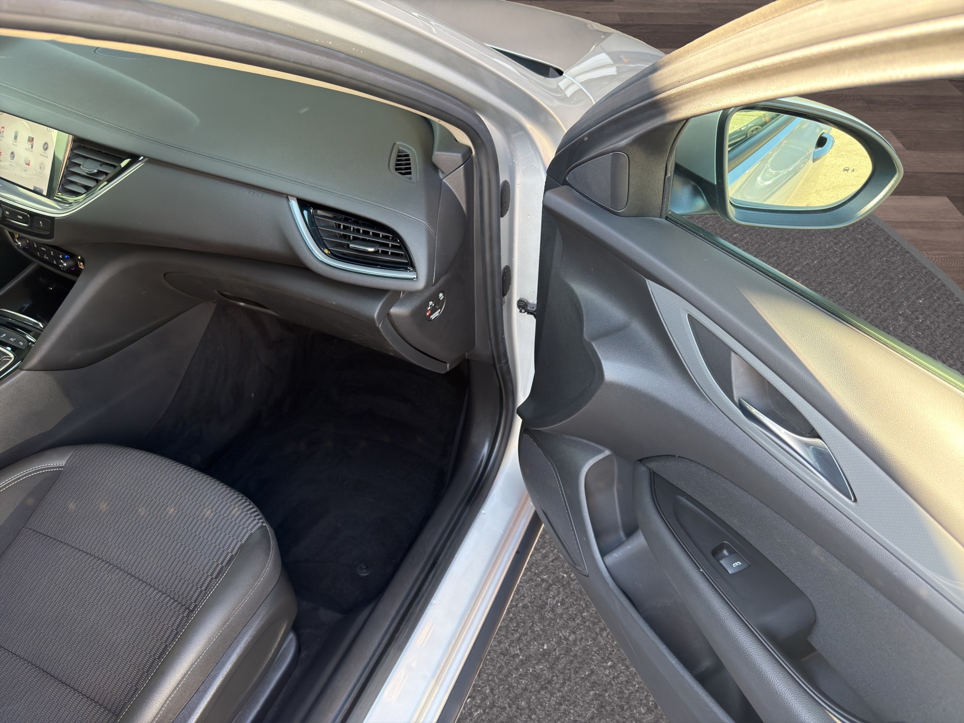 OPEL Insignia 1.5 T Sports Tourer Edition-image-19