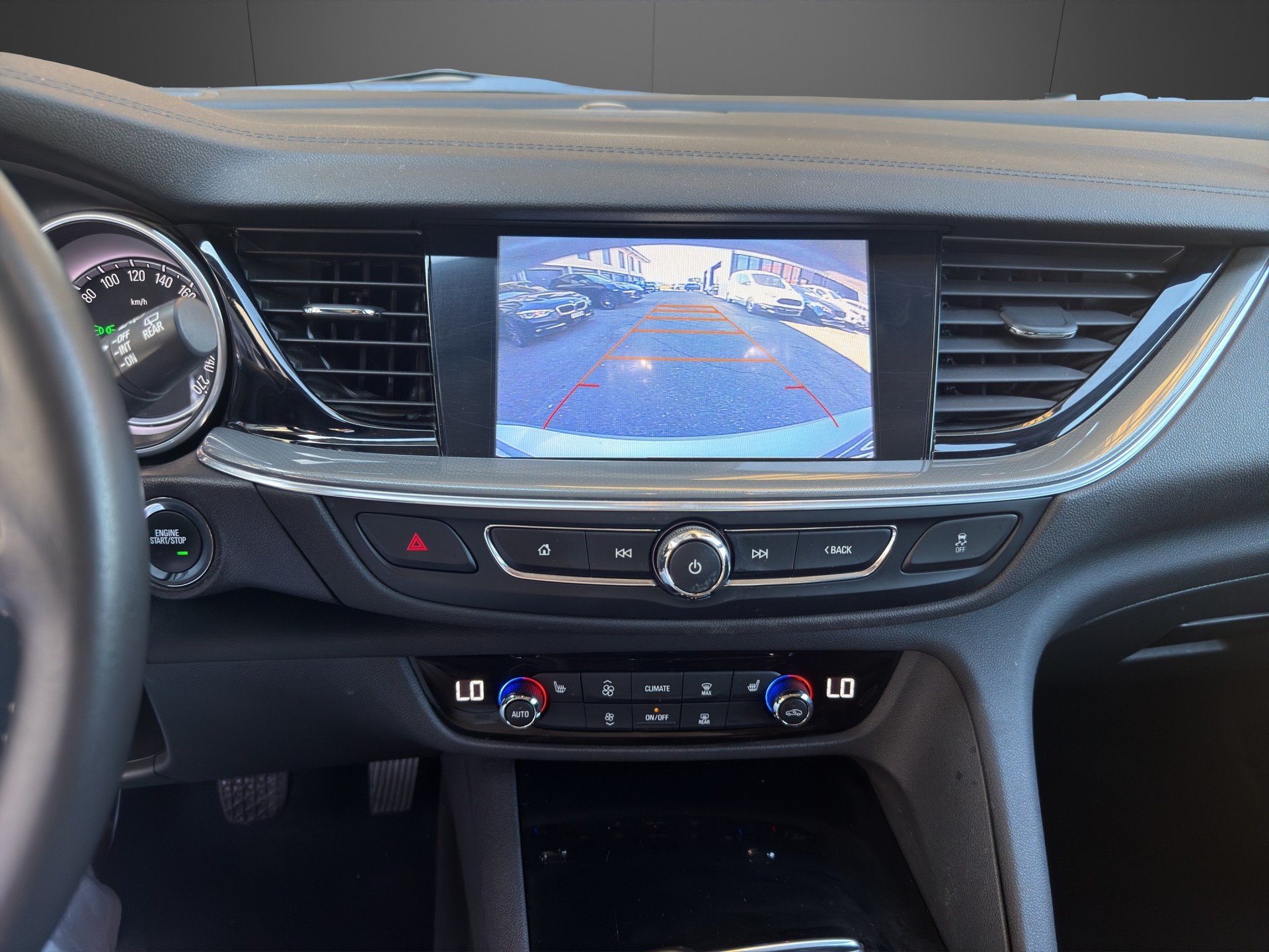 OPEL Insignia 1.5 T Sports Tourer Edition-image-13