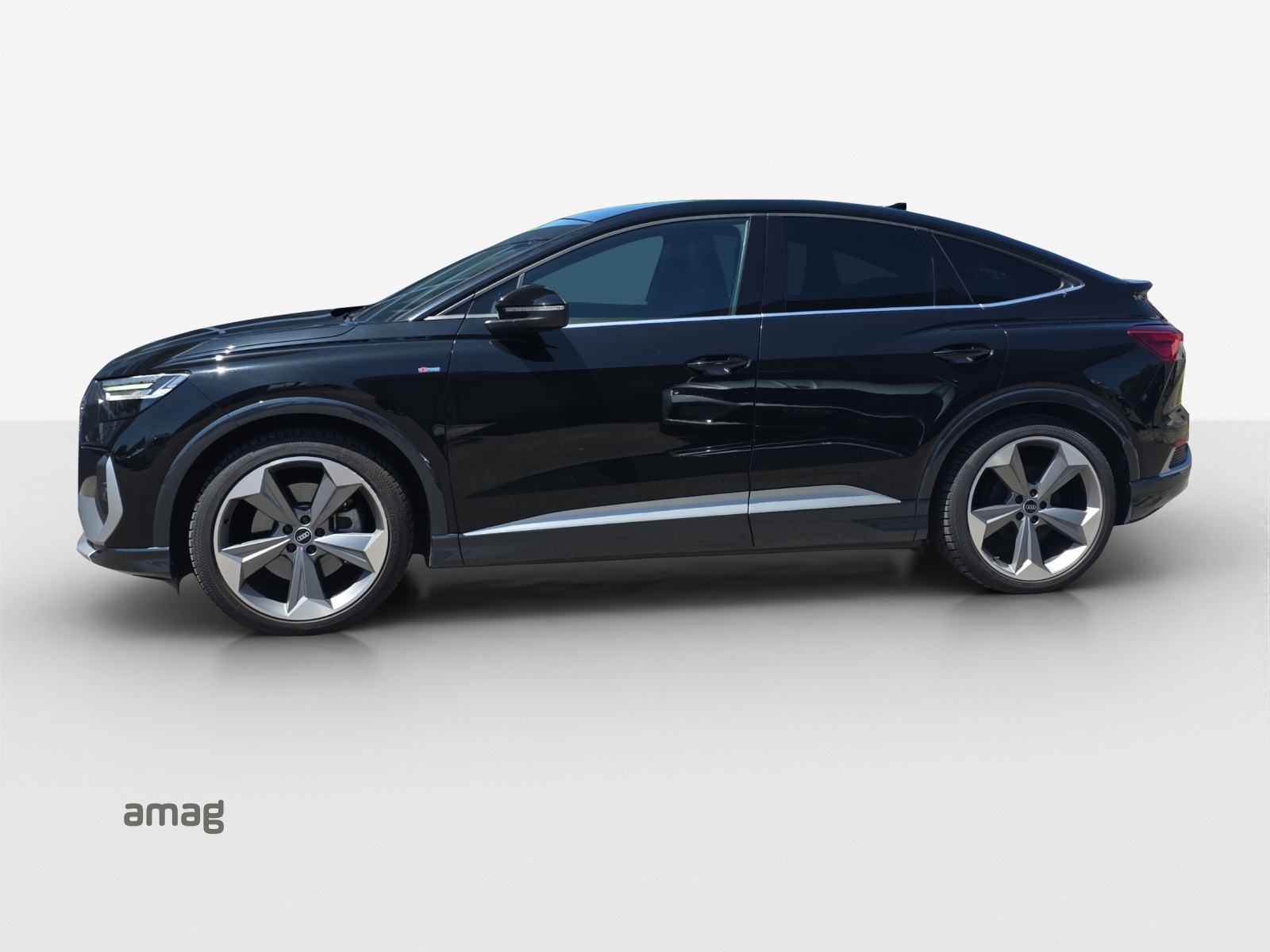 AUDI Q4 Sportback e-tron 40-showroom-element-1