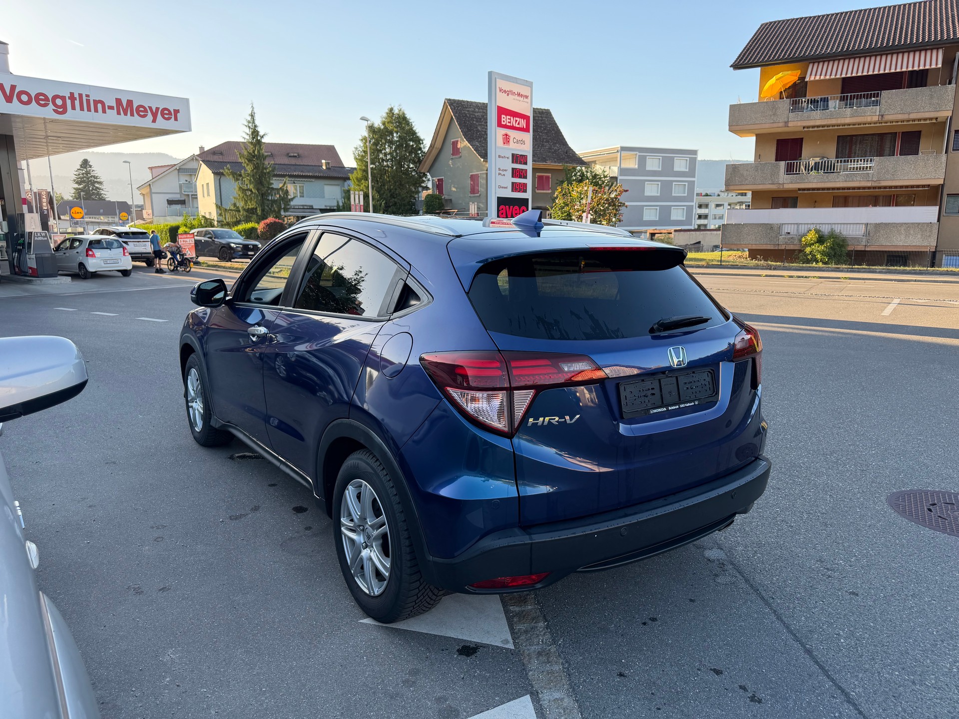 HONDA HR-V 1.6i-DTEC Executive -ab Mfk-image-2