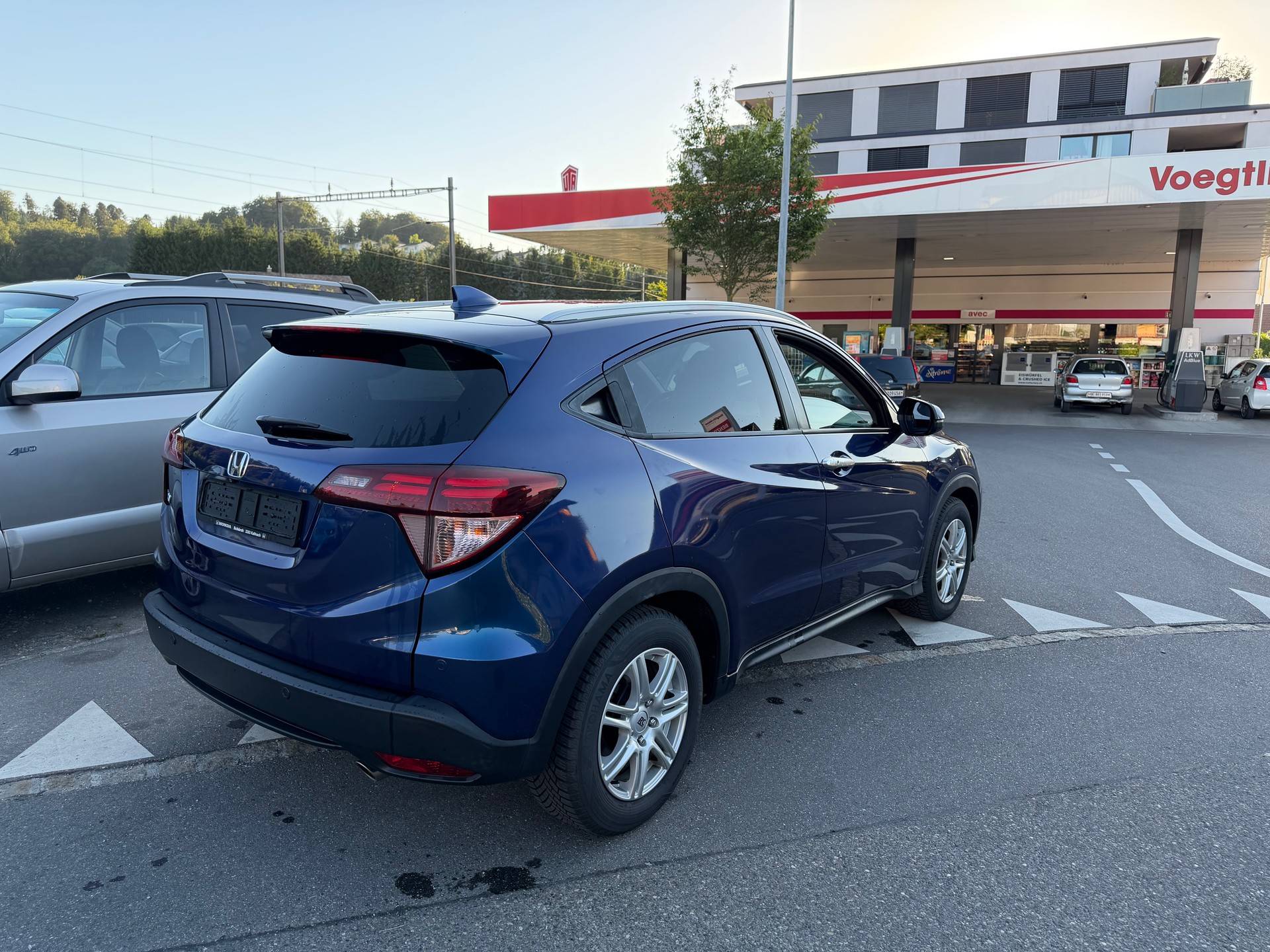 HONDA HR-V 1.6i-DTEC Executive -ab Mfk-image-1