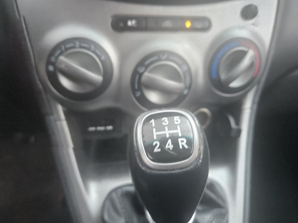 HYUNDAI i10 1.2 Style-image-10