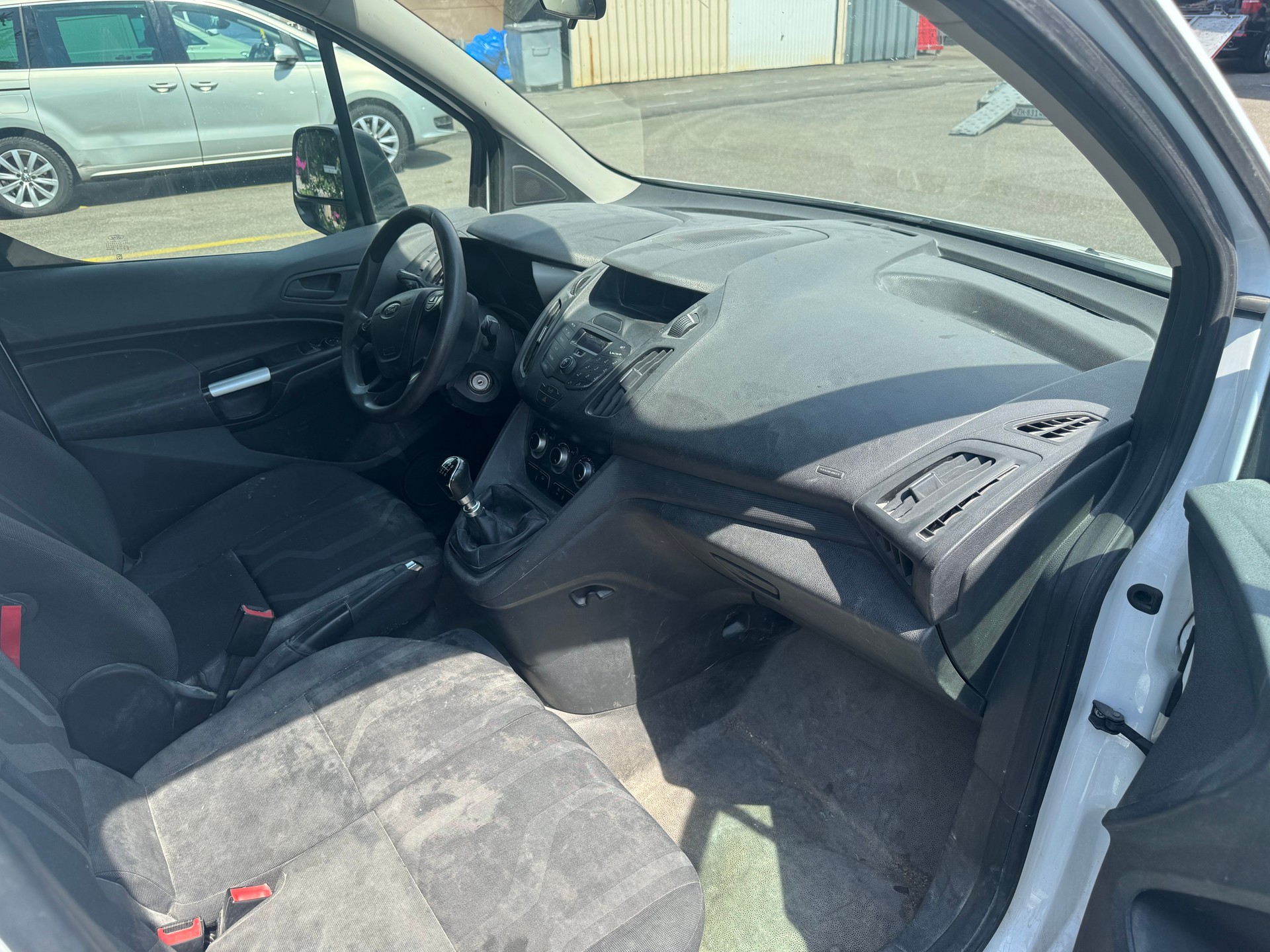 FORD Transit Connect Van T210 1.0 EcoBoost Trend-image-9
