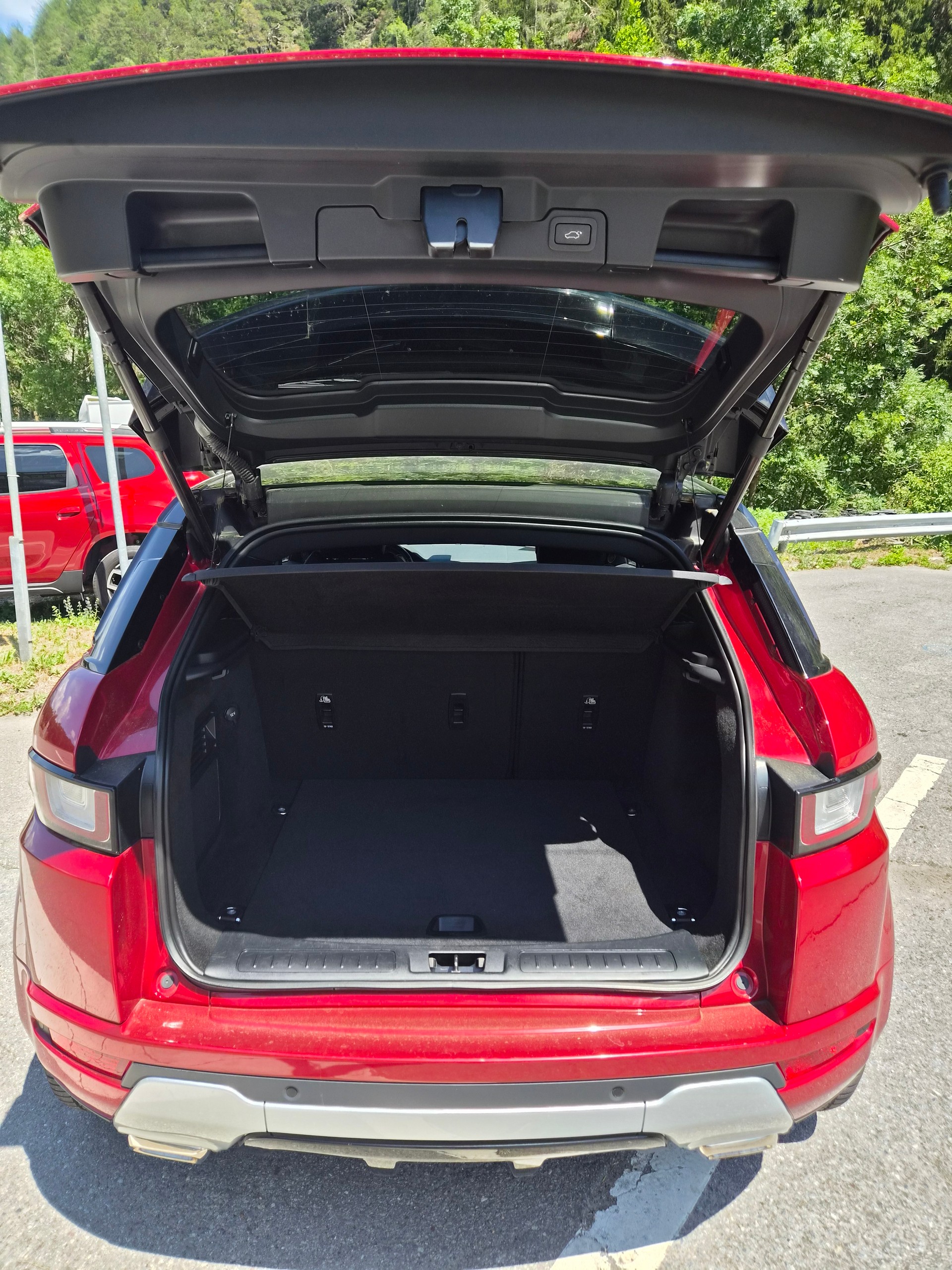 LAND ROVER Range Rover Evoque 2.0 SD4 HSE Dynamic AT9-image-10