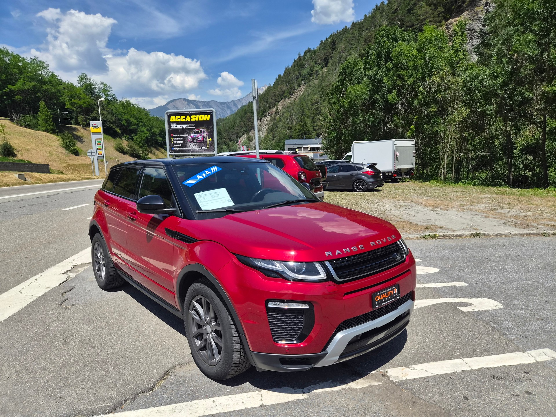 LAND ROVER Range Rover Evoque 2.0 SD4 HSE Dynamic AT9-image-0