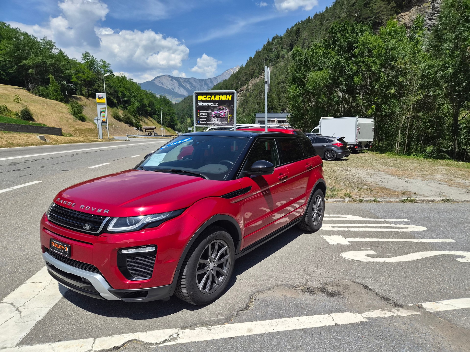 LAND ROVER Range Rover Evoque 2.0 SD4 HSE Dynamic AT9-image-2