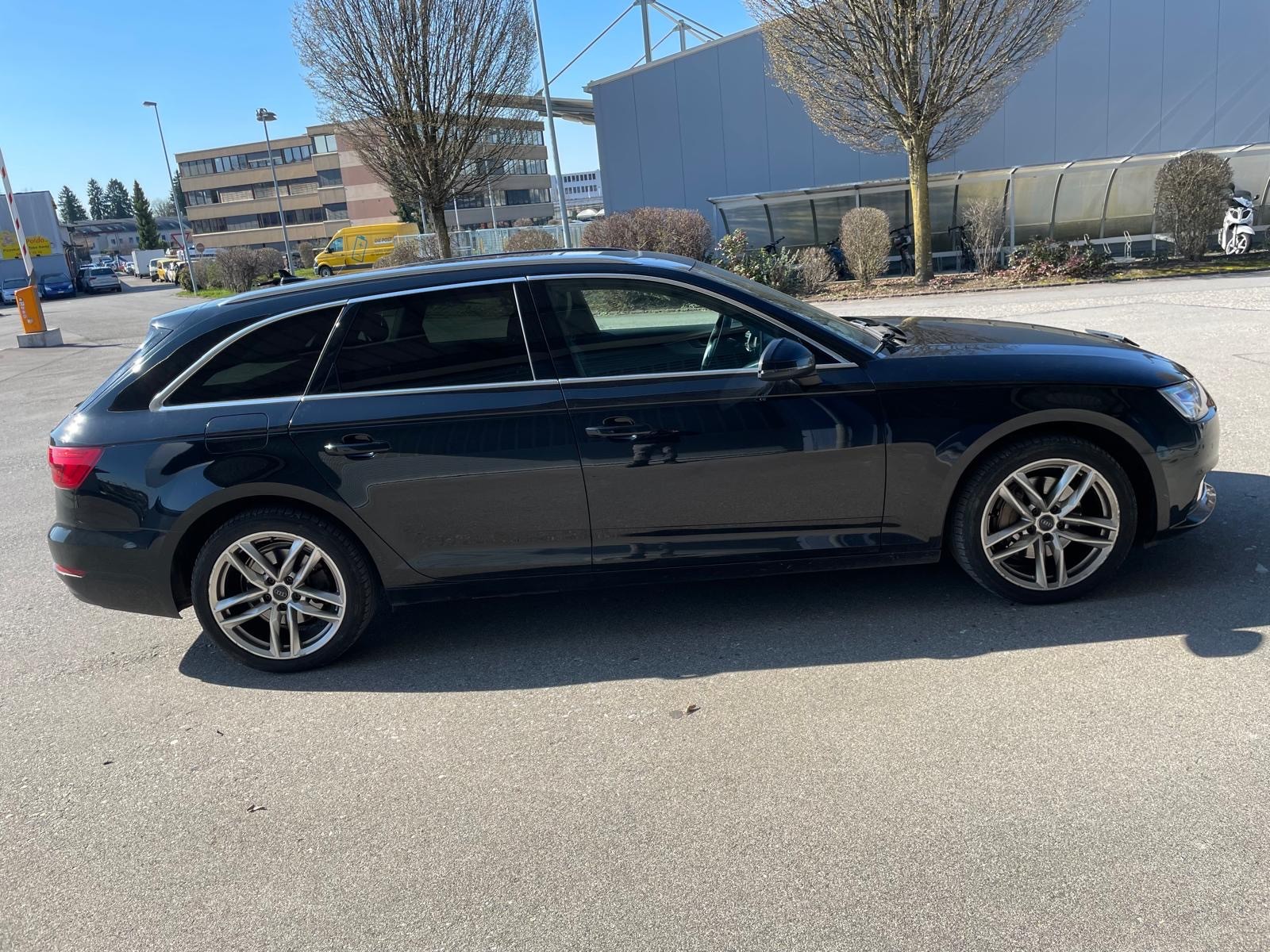 AUDI A4 Avant 3.0 TDI quattro S-tronic-image-1