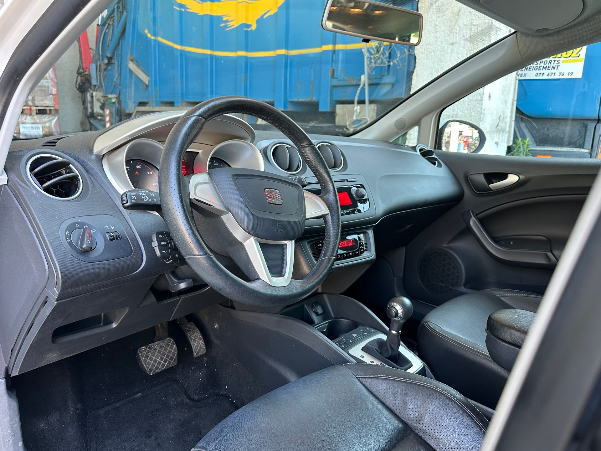 SEAT Ibiza 1.2 TSI Sport DSG-image-9