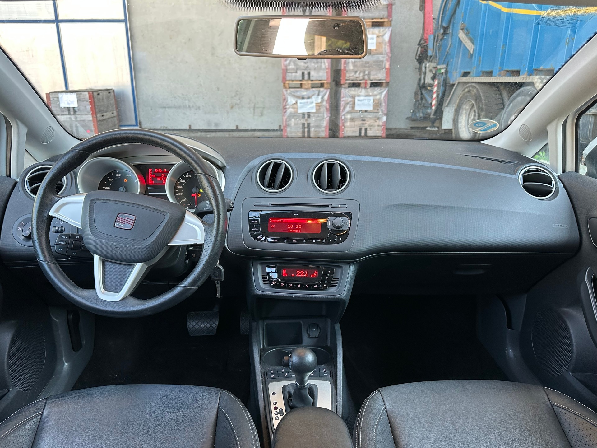 SEAT Ibiza 1.2 TSI Sport DSG-image-10