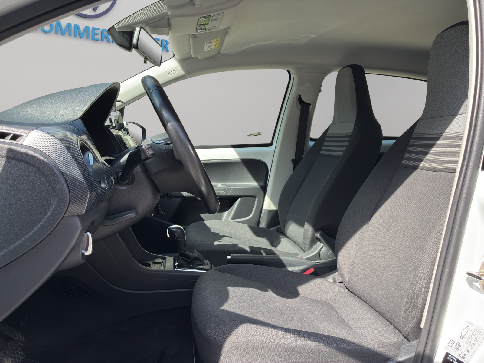 VW e-Up-image-5