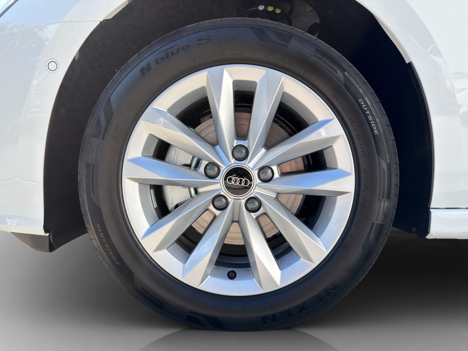 AUDI A3 Sportback TFSI 110 kW Attraction S tronic-image-13