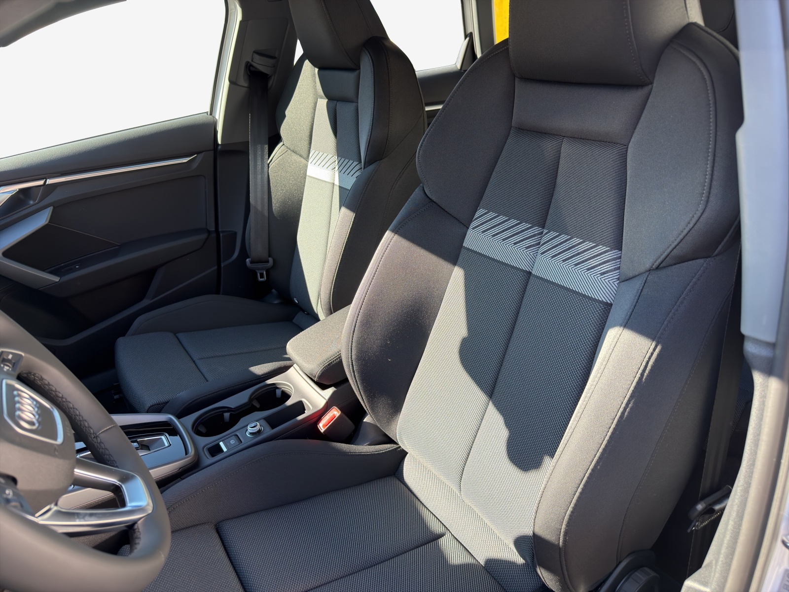 AUDI A3 Sportback TFSI 110 kW Attraction S tronic-image-14