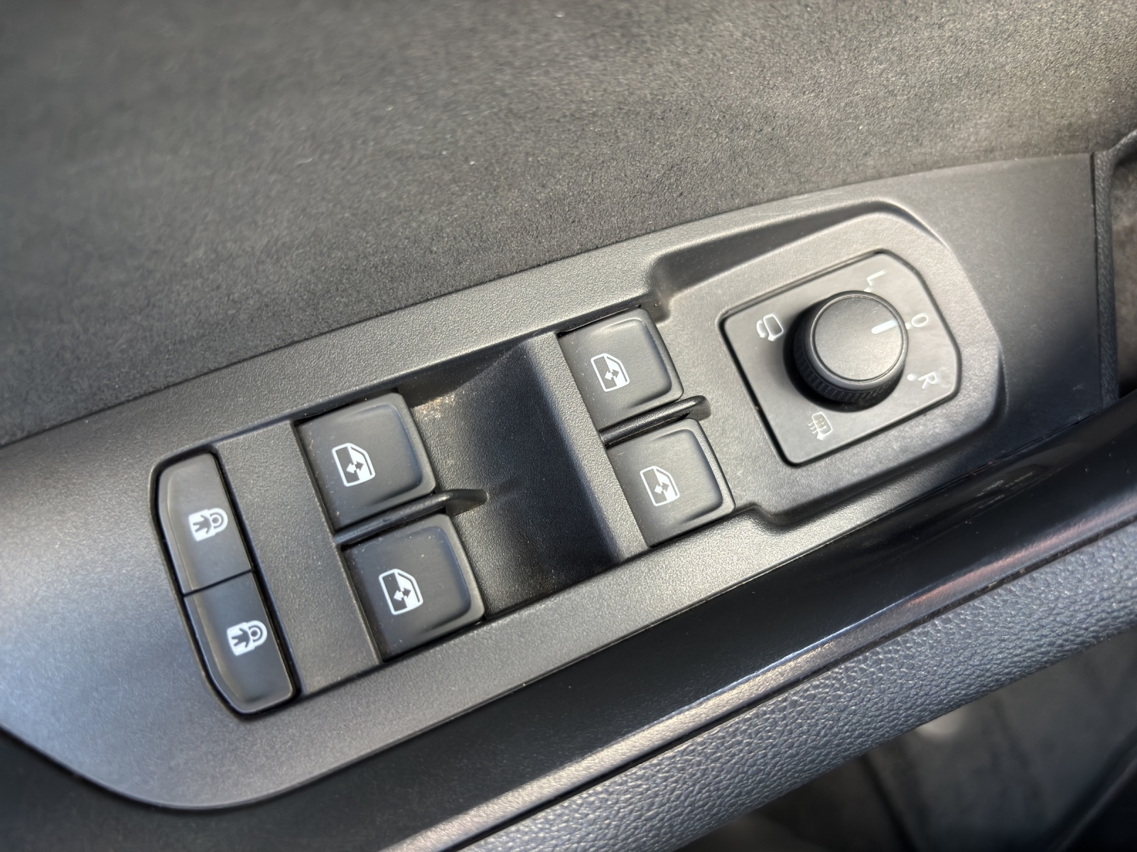 SKODA Kodiaq 2.0 TDI CR SportLine 4x4 DSG mit AHK & Standheizung-image-31