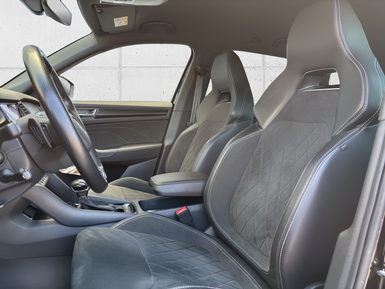 SKODA Kodiaq 2.0 TDI CR SportLine 4x4 DSG mit AHK & Standheizung-image-28